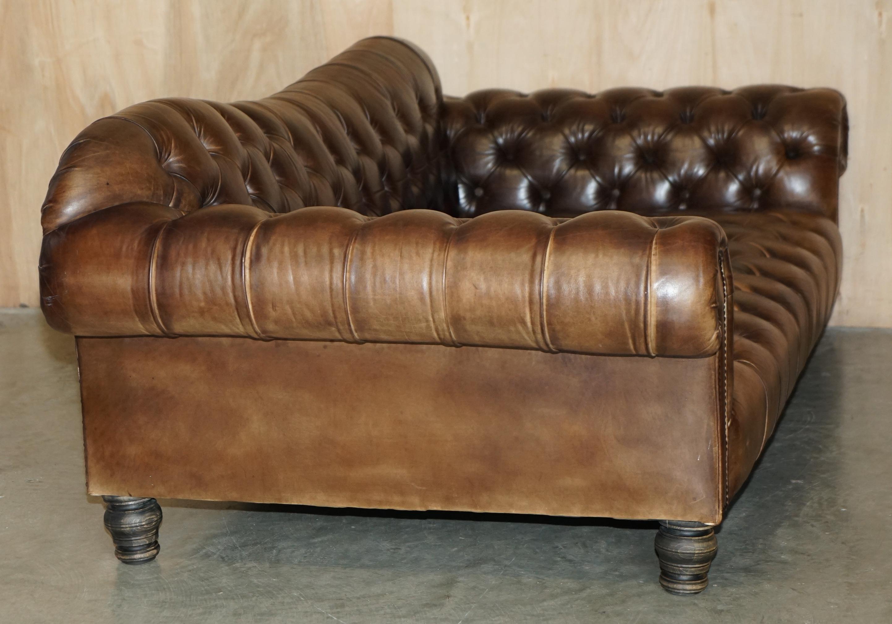 SOFA extra large et épaisse de style ViNTAGE en cuir marron teint à la main en vente 3