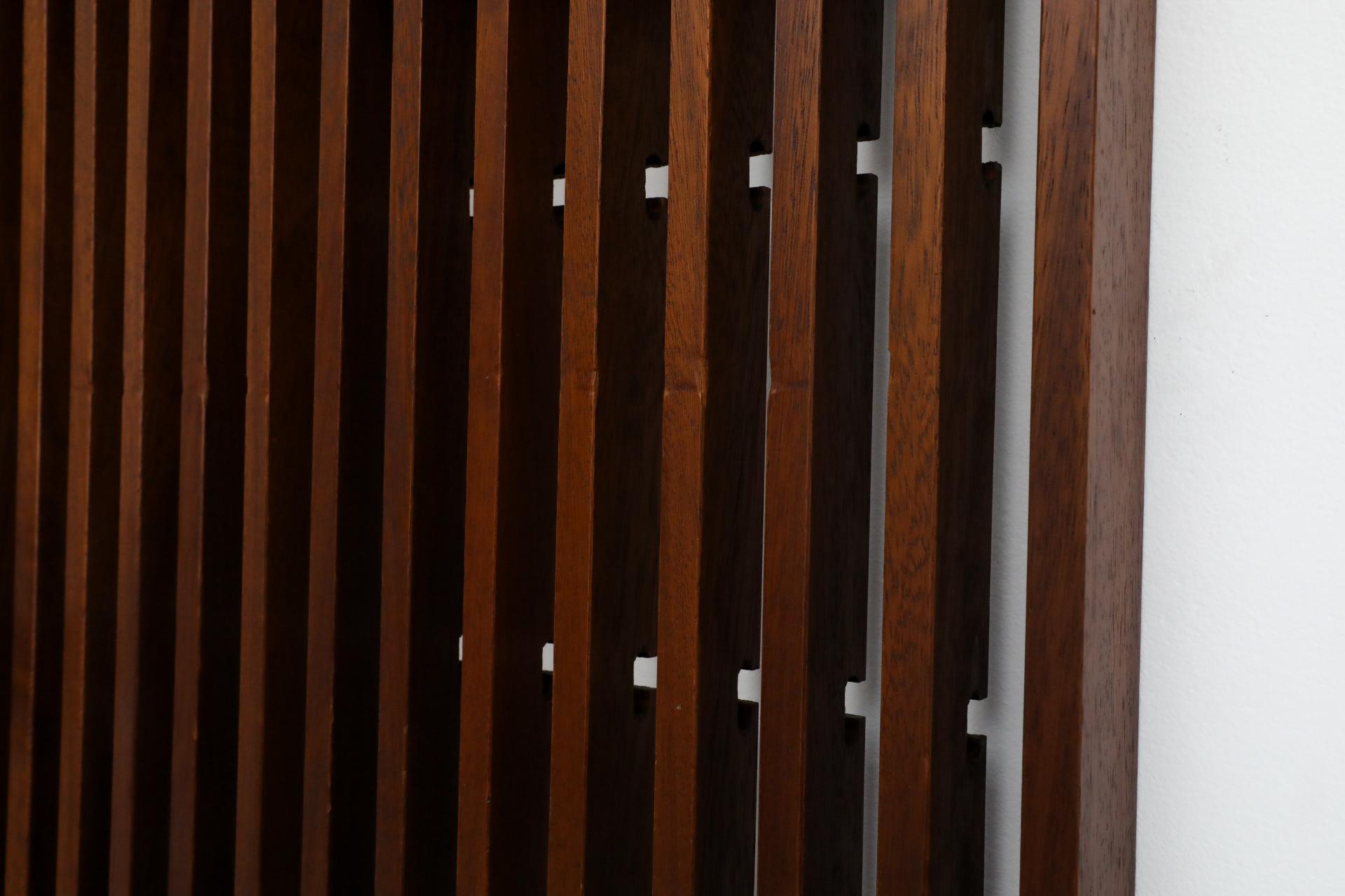 Perchero de pared extra grande y pesado de listones de teca italiana en venta 11