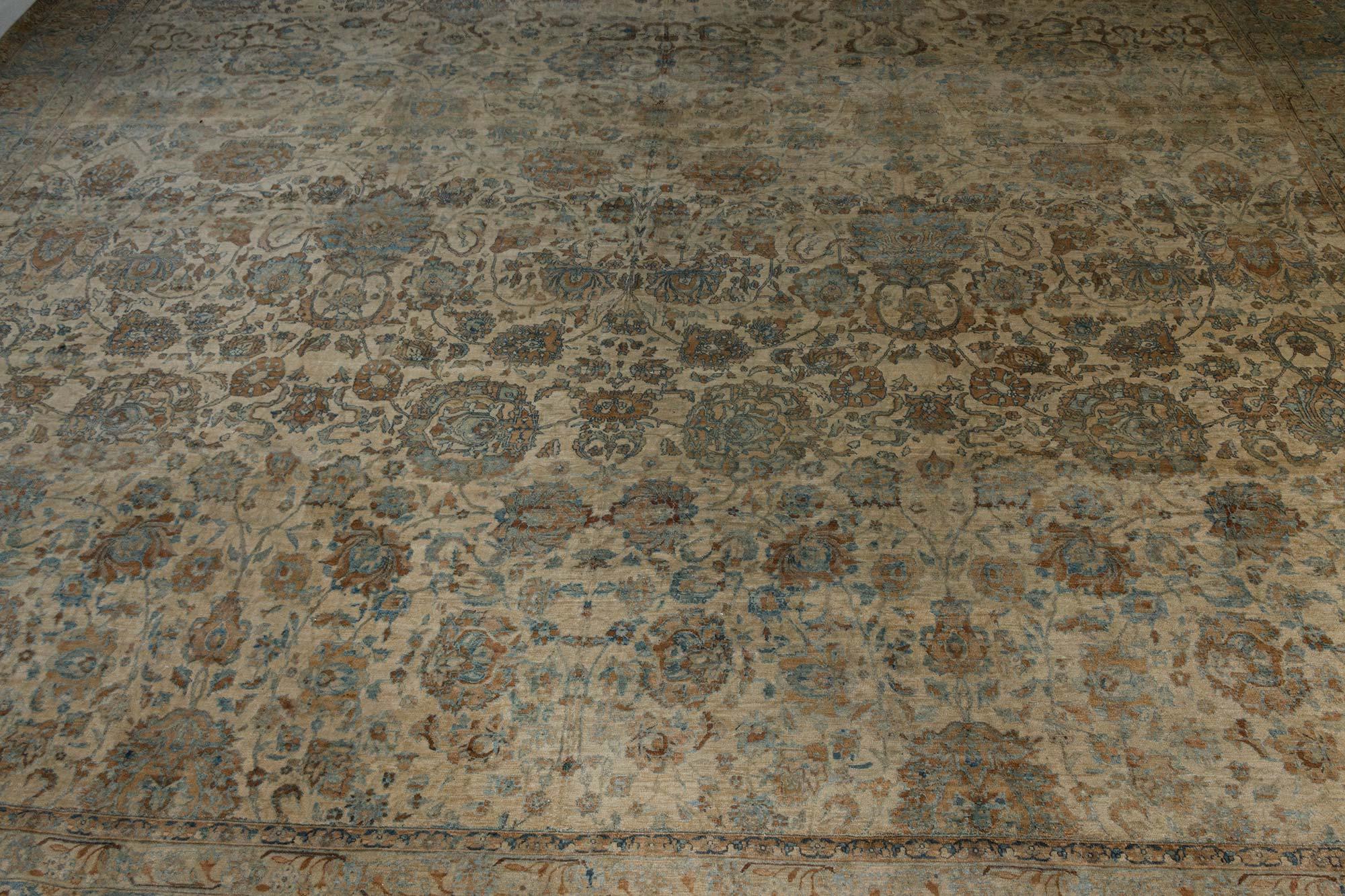 Doris Leslie Blau extra large tapis persan Kirman ancien fait main en vente 1