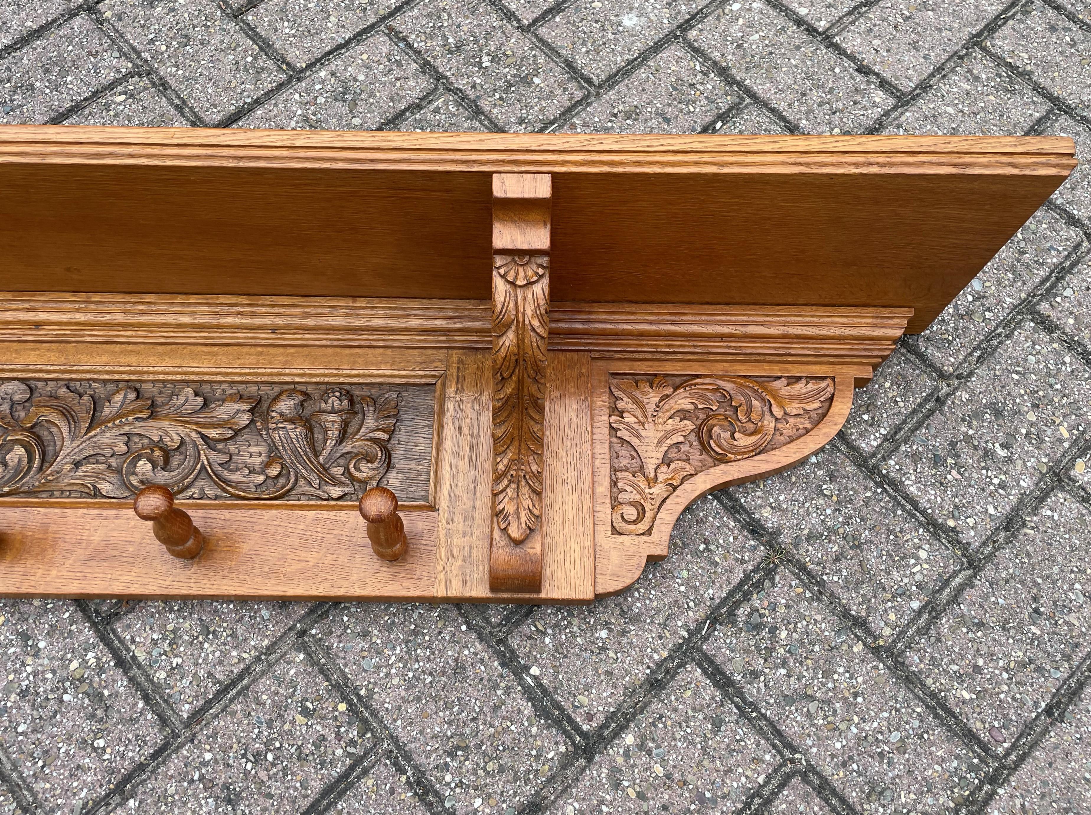 Extra Large Antique Renaissance Revival Quality Carved Tiger Oak Wall Coat Rack In Excellent Condition For Sale In Lisse, NL