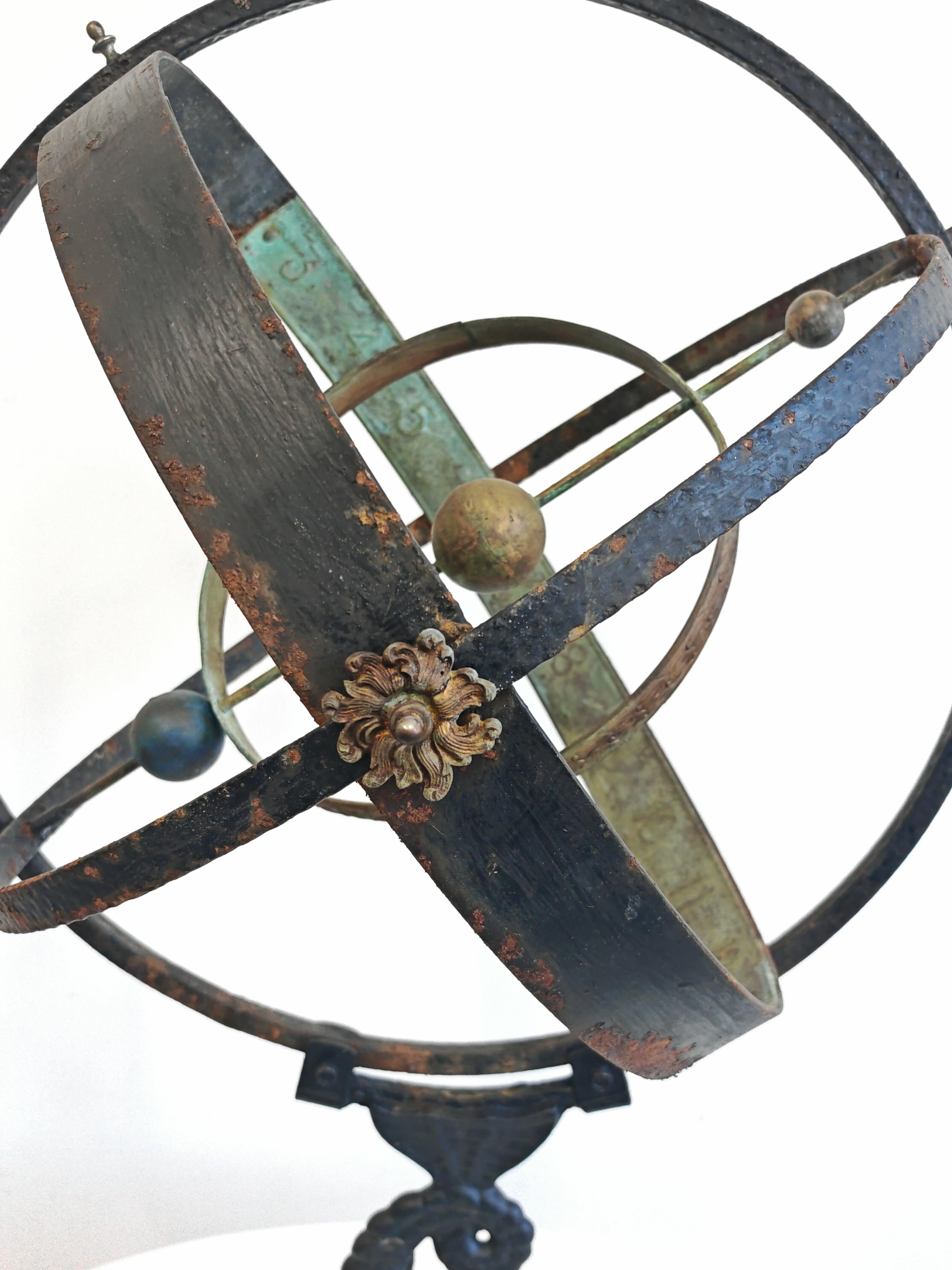 Extra Large Antique Sundial in iron and bronze, France 19th Century (Französisch) im Angebot