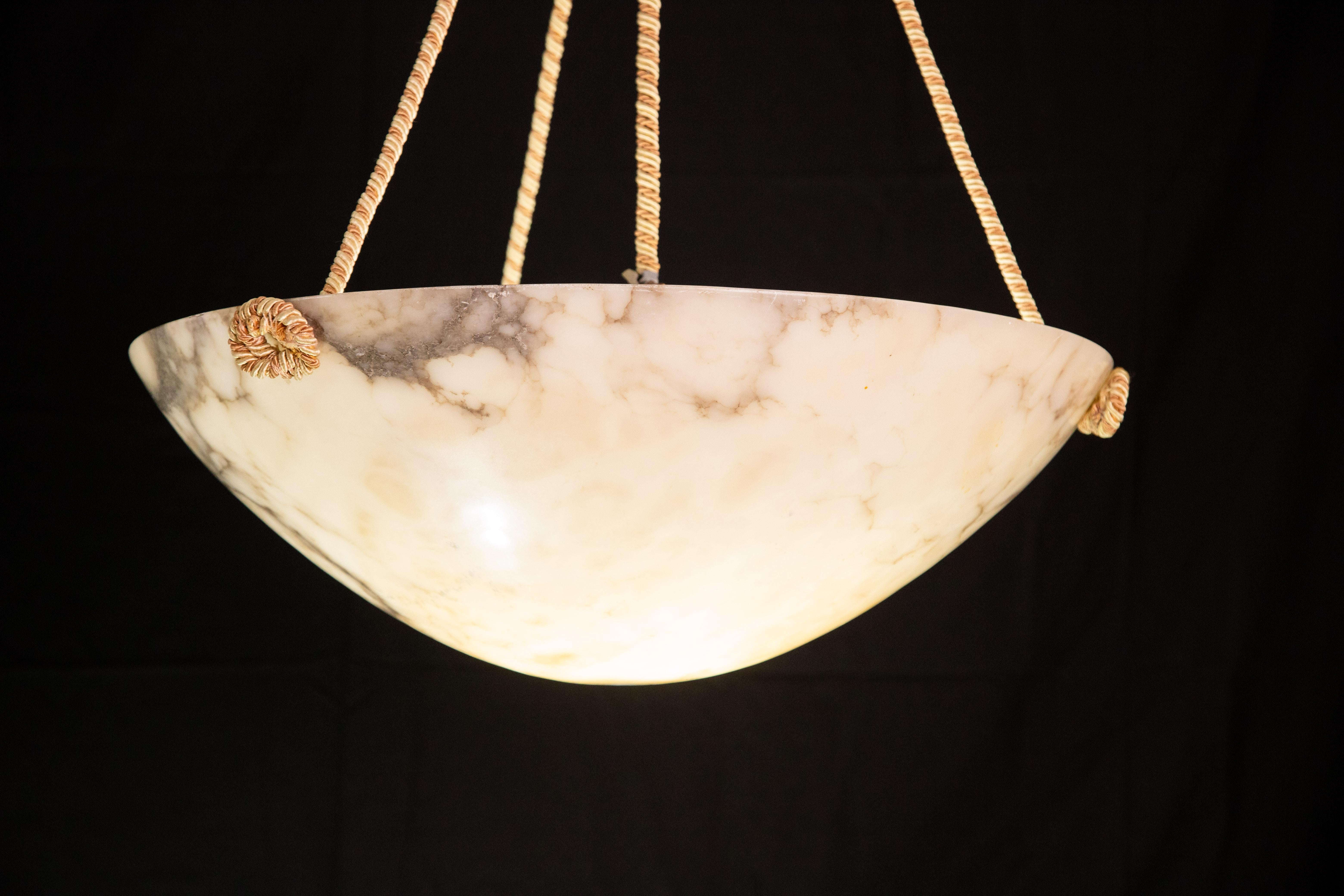 EXTRA LARGE Art Deco Alabaster Chandelier, 1950s In Good Condition In Roma, IT