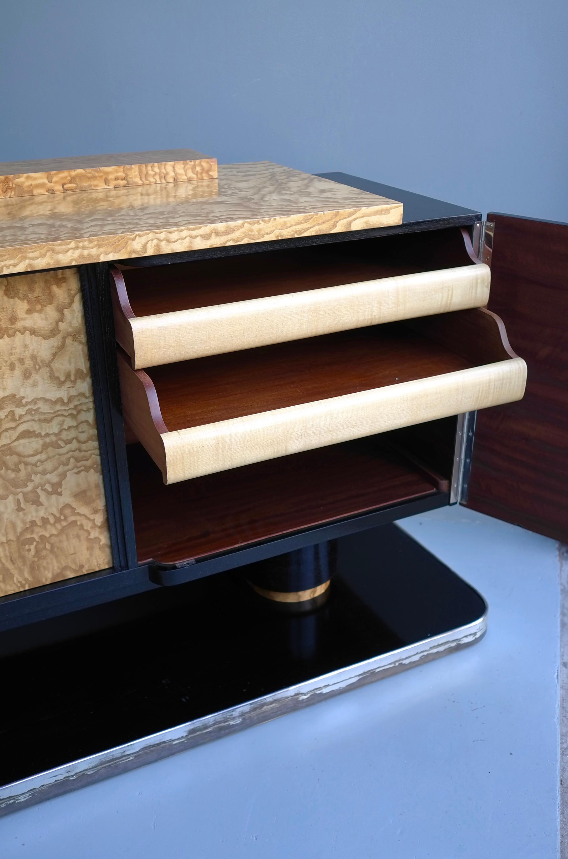 Albert Guenot,  Credenza Art Deco extra large in legno nero e radica, Francia anni '30 in vendita 10