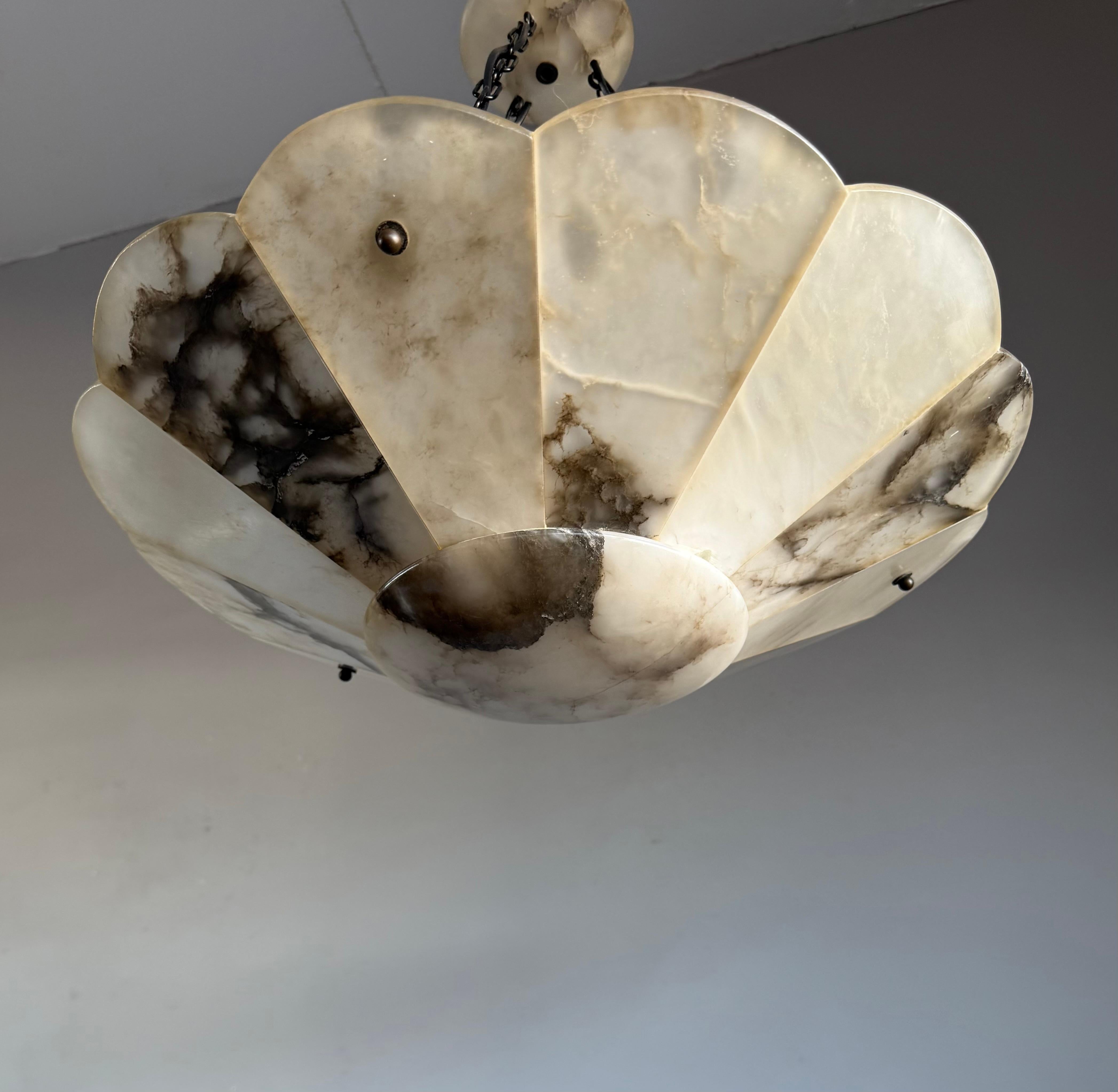 Poli EXTRA LARGE Lustre pendentif Art Déco en albâtre blanc et noir avec baldaquin parfait en vente