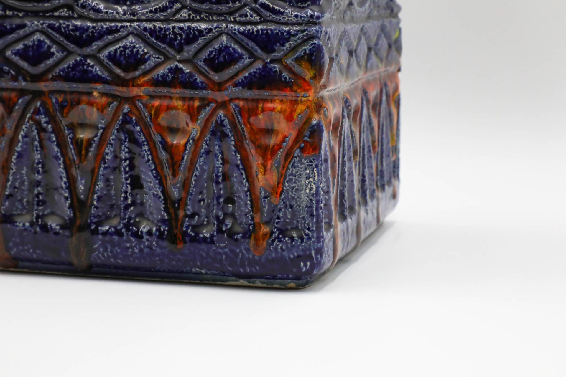 Très grand vase de sol rectangulaire bleu en céramique d'Allemagne de l'Ouest en vente 9