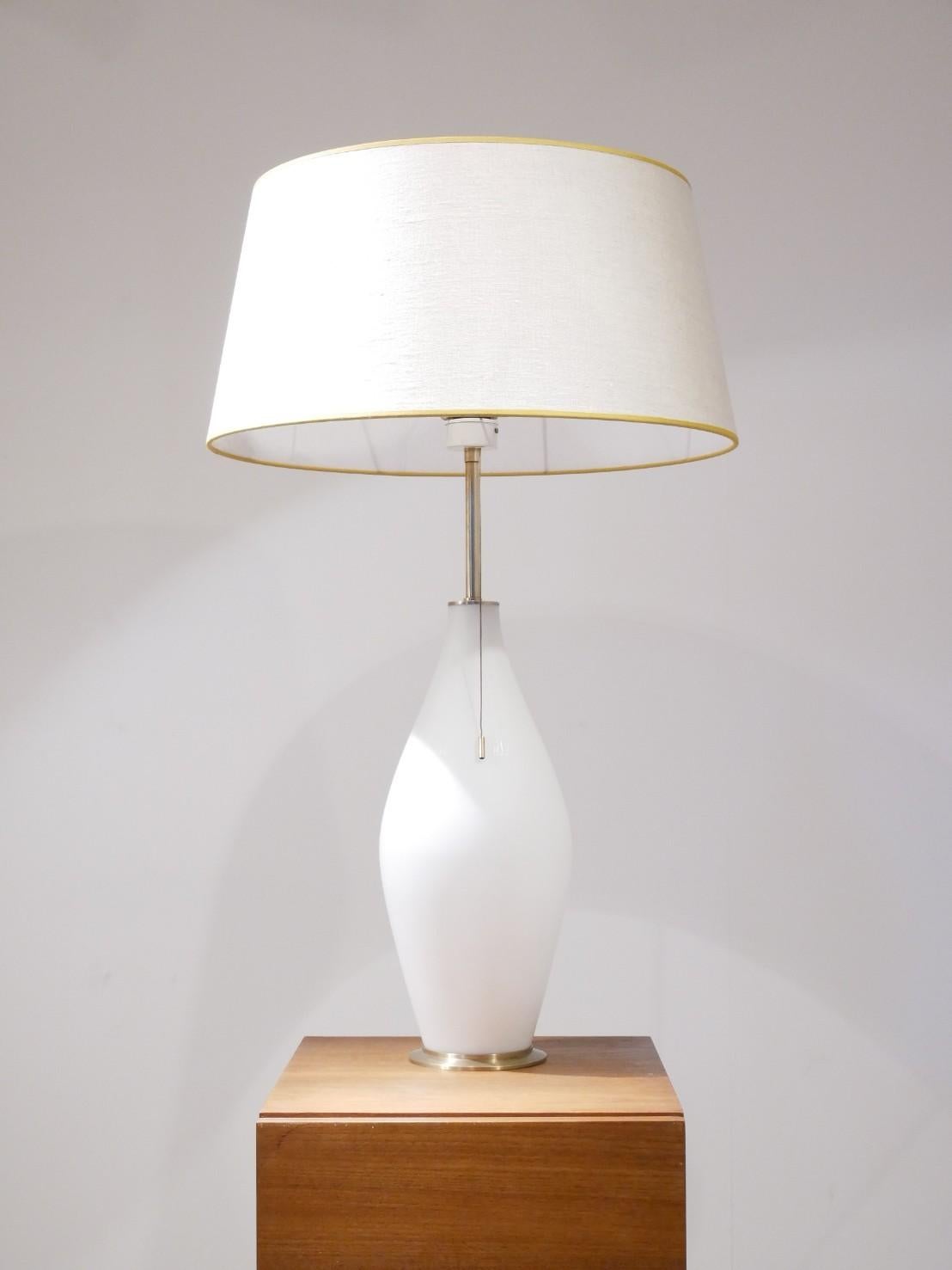 Mid-20th Century Extra Large Brass and Opalescent Glass Table Lamp from Peill & Putzler, 1960s For Sale