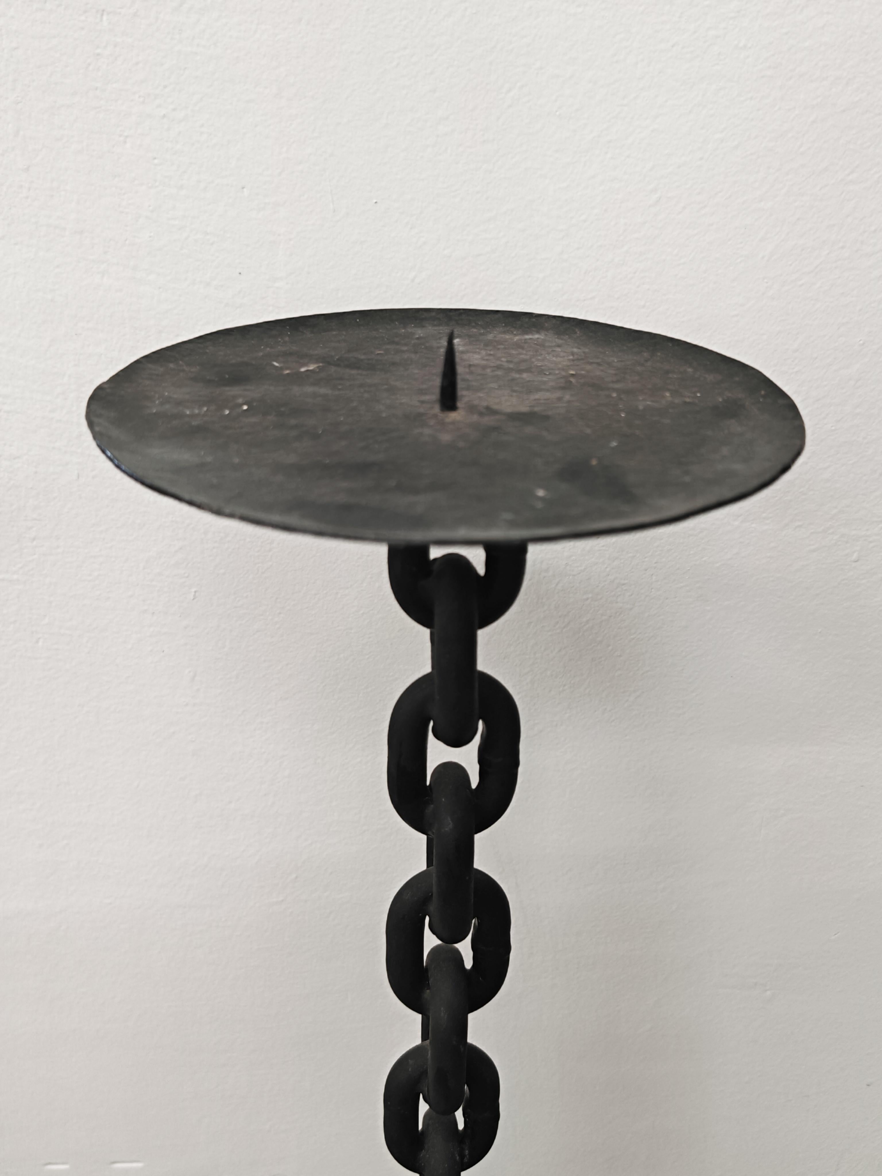 Extra großer brutalistischer Kerzenständer aus Eisenkette, Frankreich 1960er Jahre im Angebot 2