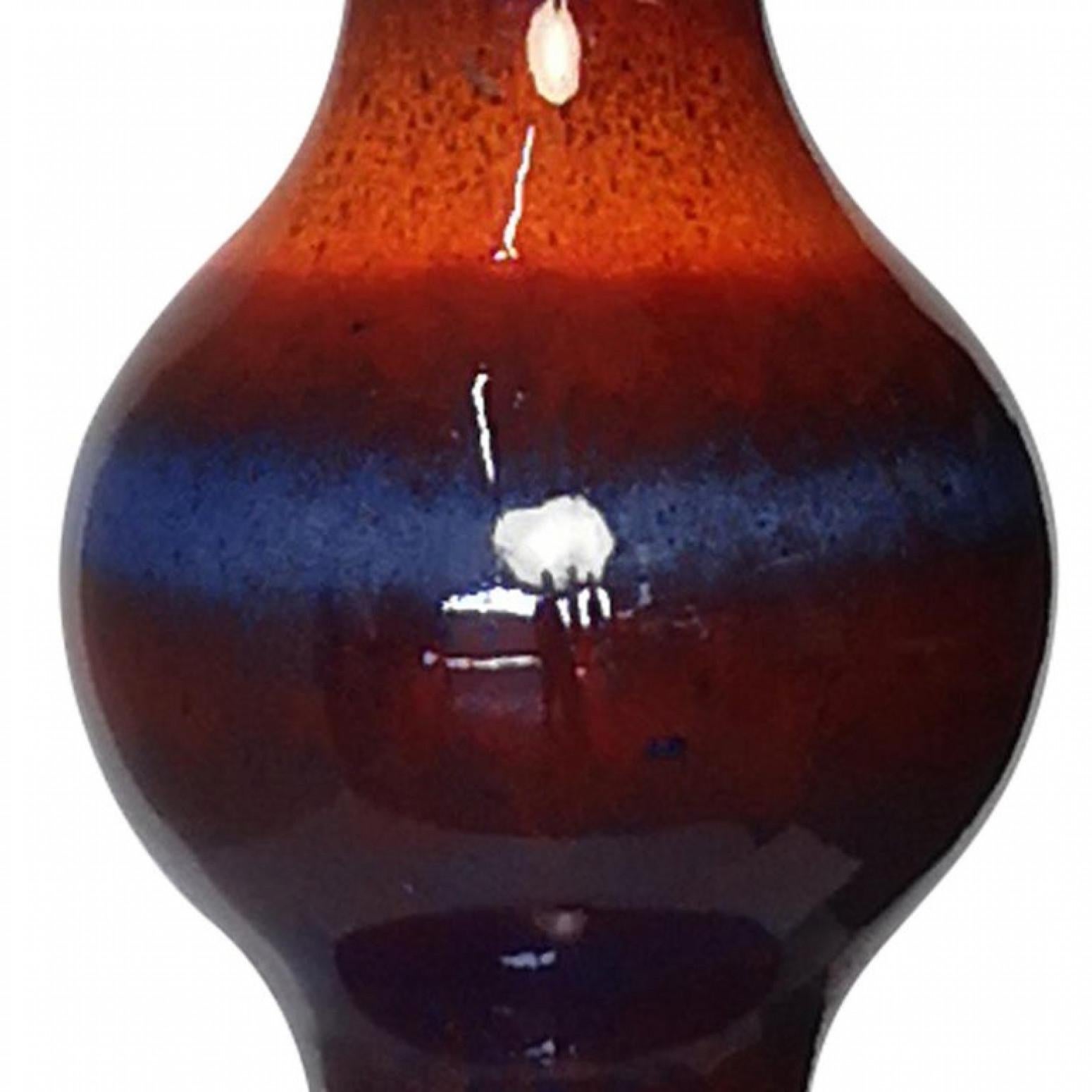 Allemand Très grand lampadaire en céramique avec abat-jour en soie neuve sur mesure René Houben en vente