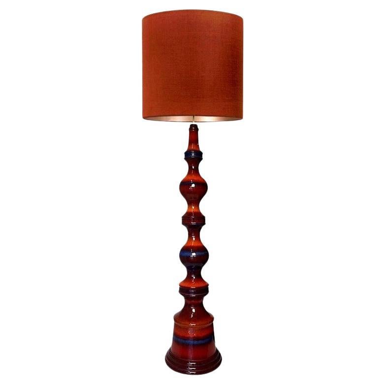 Extra große Stehlampe aus Keramik mit neuem Lampenschirm aus Seide René Houben im Angebot