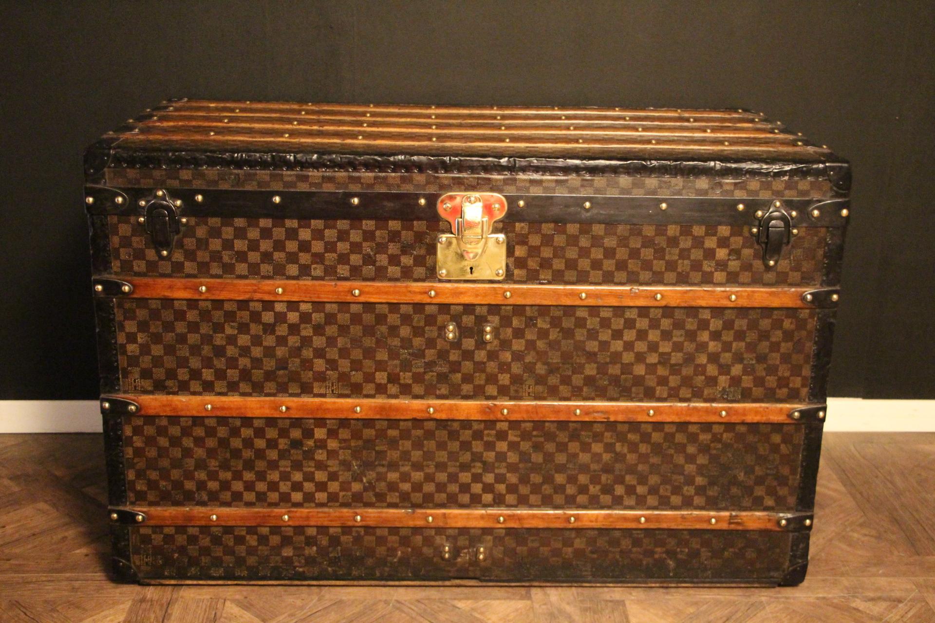 Extra Large Checkers Louis Vuitton Trunk, Louis Vuitton Steamer Trunk In Good Condition In Saint-Ouen, FR