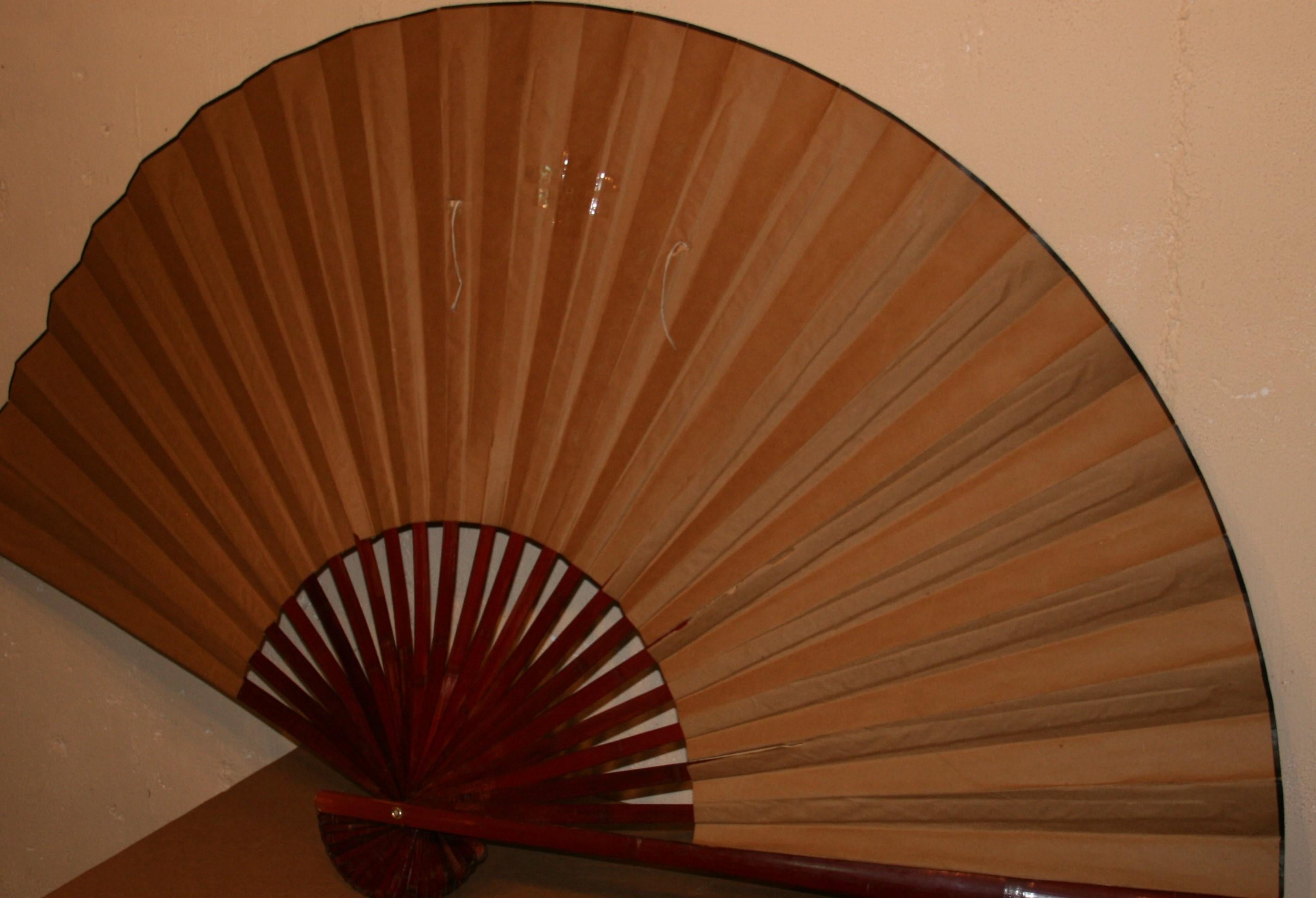 Extra Large Chinese Gilt Hand Painted Folding Fan Art / Screen For Sale 3