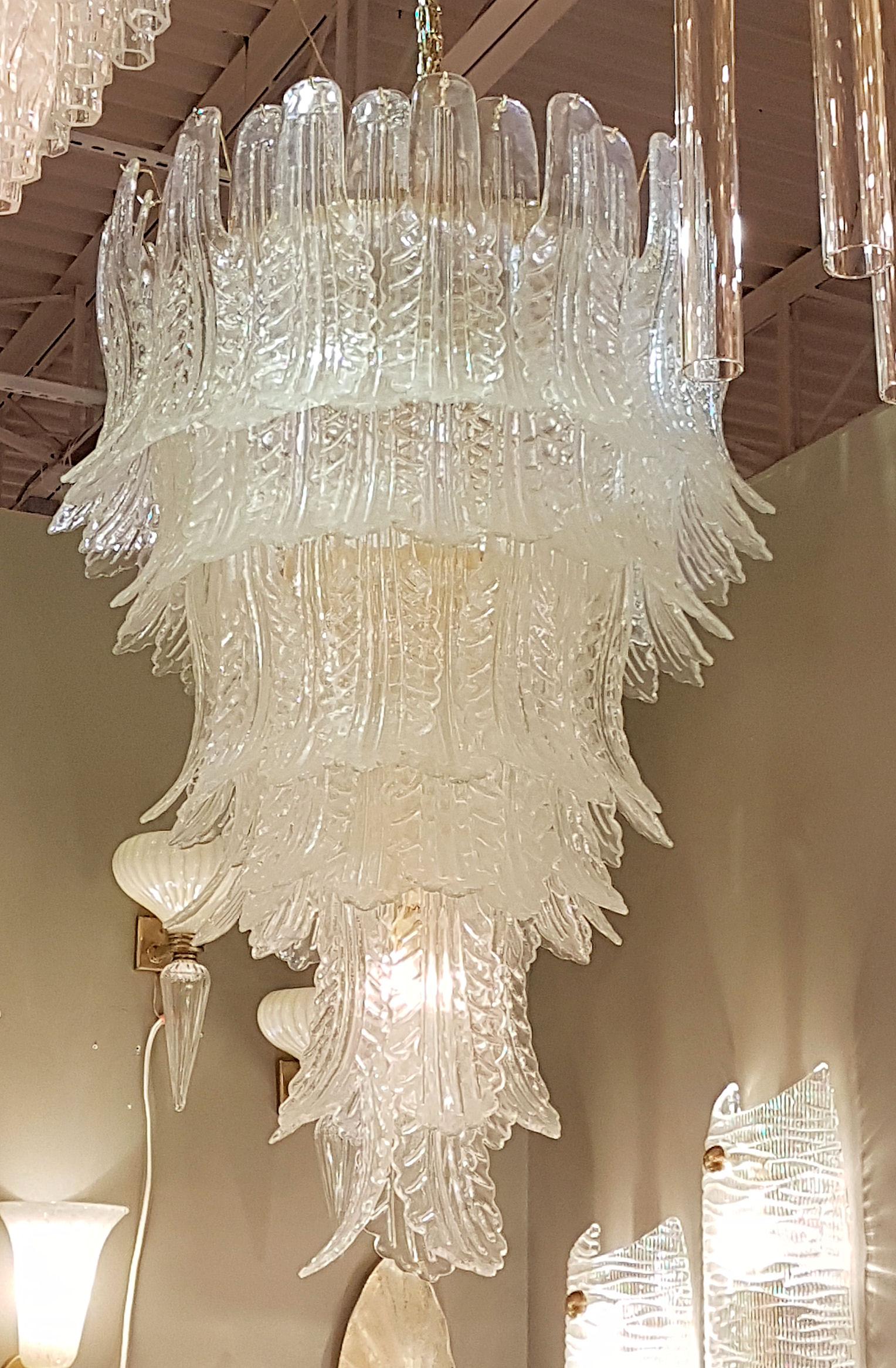 Italian Extra Large Clear Murano Glass Mid-Century Modern Chandelier, Barovier style