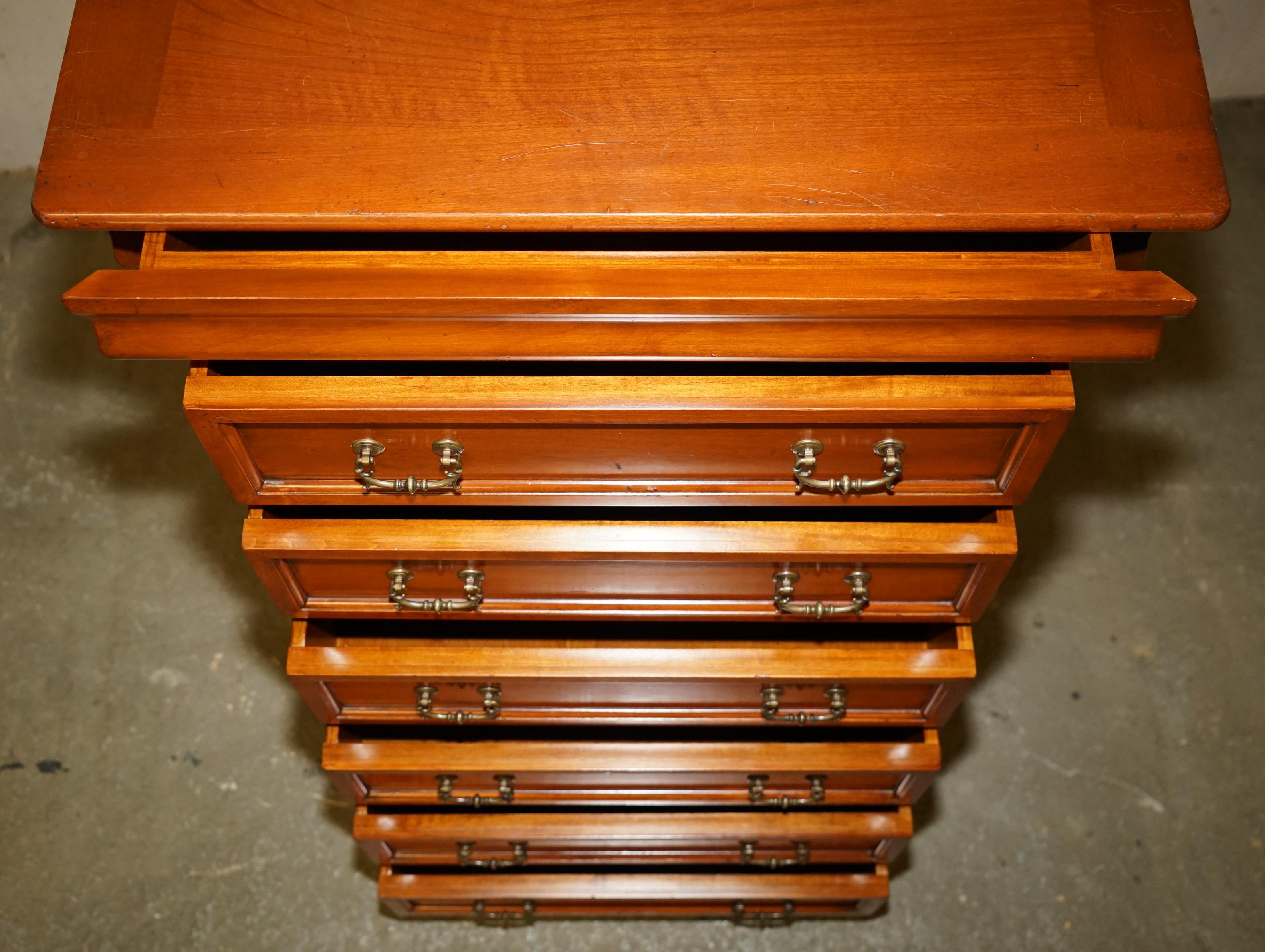 EXTRA GRAND CONSORZIO MOBILI TALLBOY DRAWERs IN CHERRY WOOD, HUGE STORAGE en vente 10