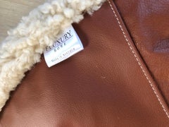 Pouf ottomano grande in bouclé -  Pelle di pecora shearling