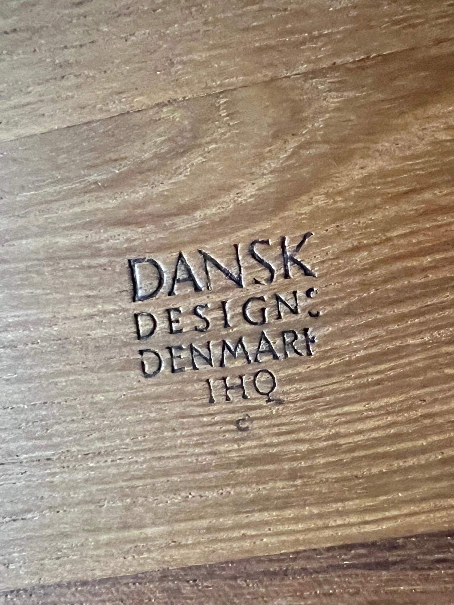 Teck Très grand plateau de service moderne danois en teck avec poignée par Jens Quistgaard pour Dansk en vente