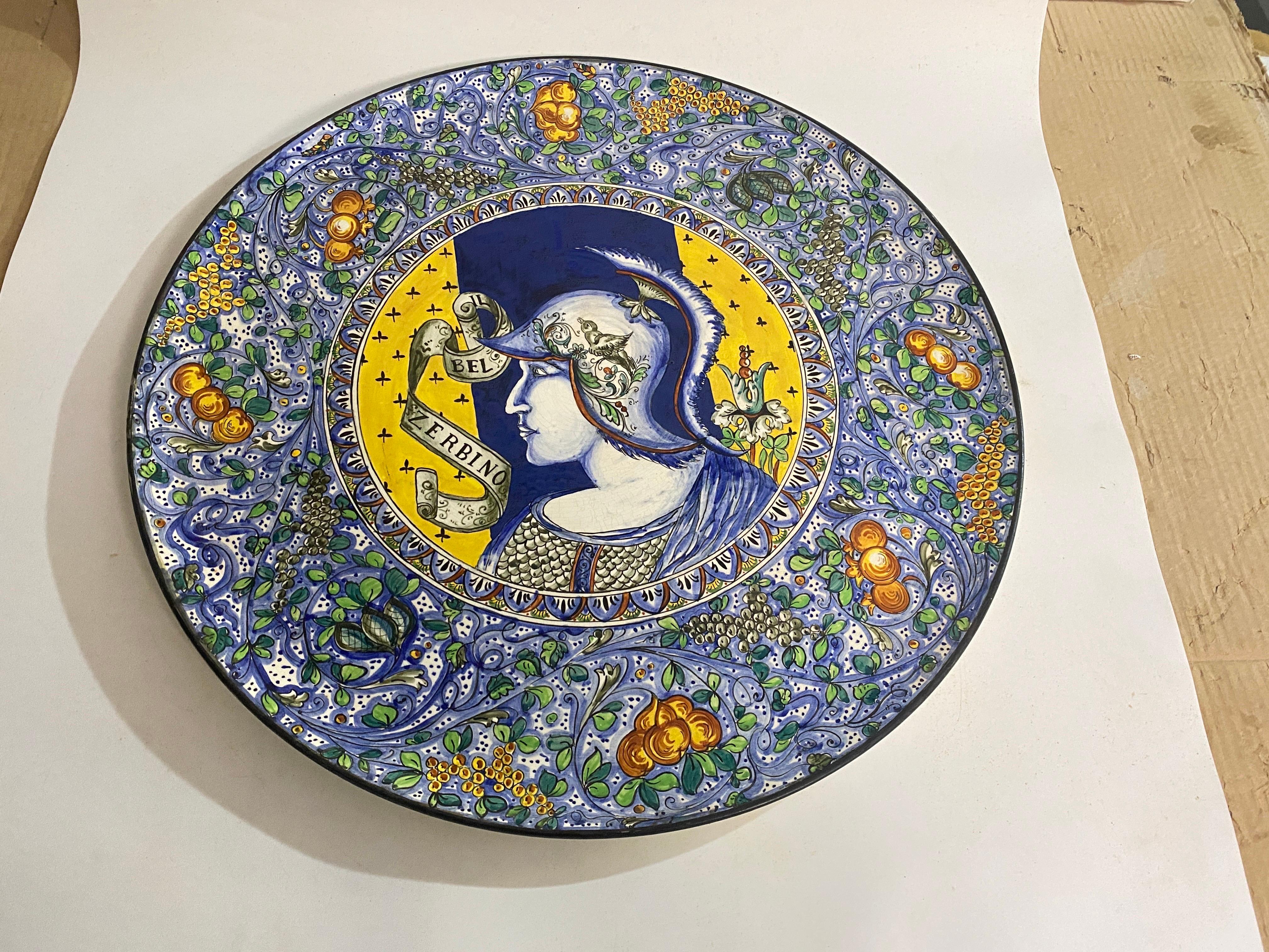 italien Très grand plat décoratif jaune et bleu Italie 20ème siècle C.Lombardo en vente