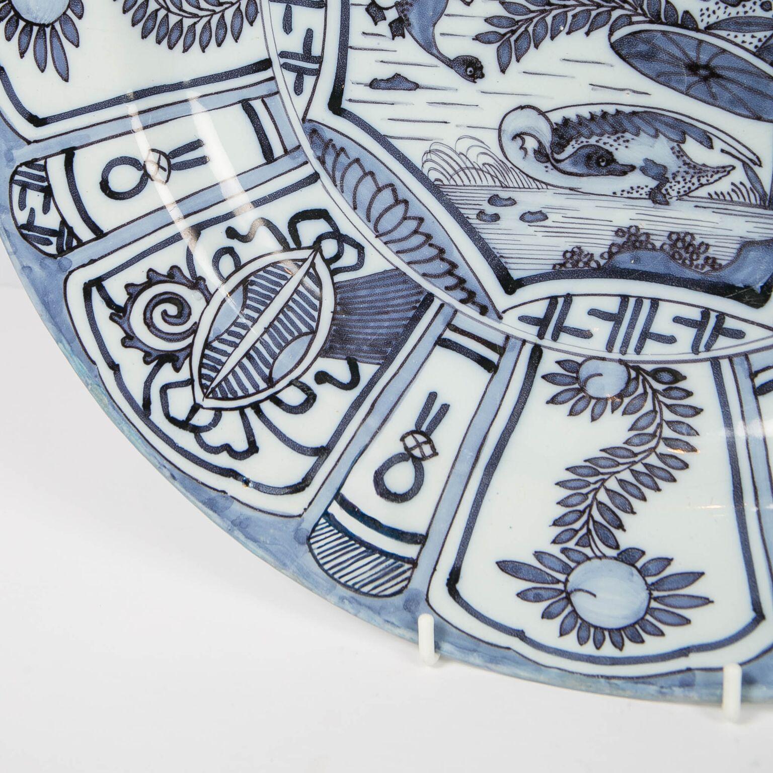 Extra Large Delft Blue and White Charger Made, 1680-1700 In Excellent Condition In Katonah, NY