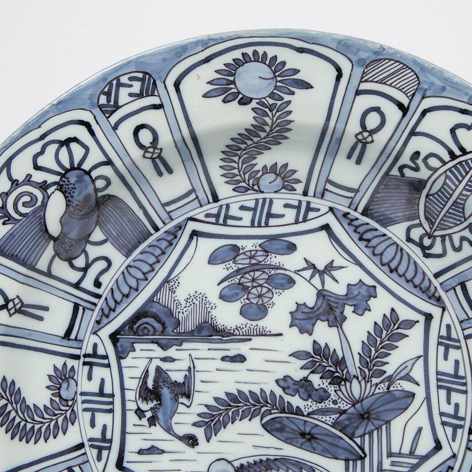 17th Century Extra Large Delft Blue and White Charger Made, 1680-1700