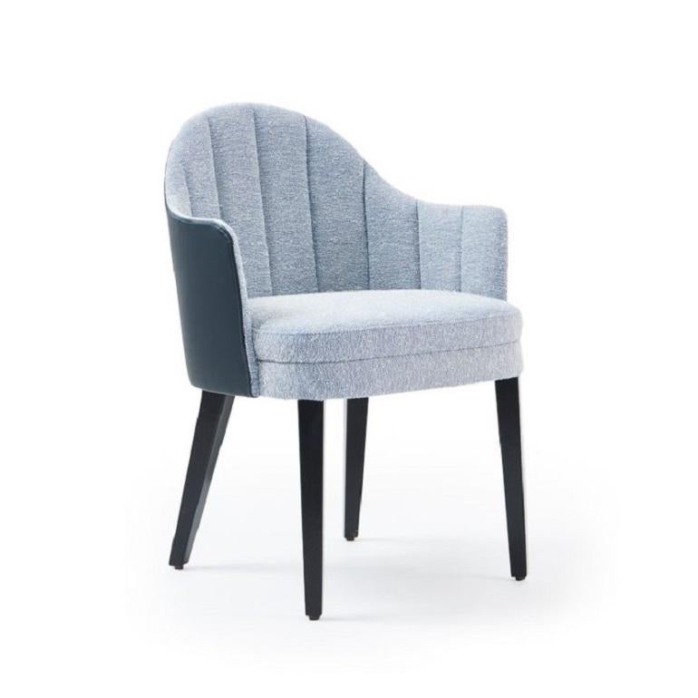 Hand-Crafted Extra Large Dining Armchair Custom Made In Leather & Fabric By Mondo For Sale