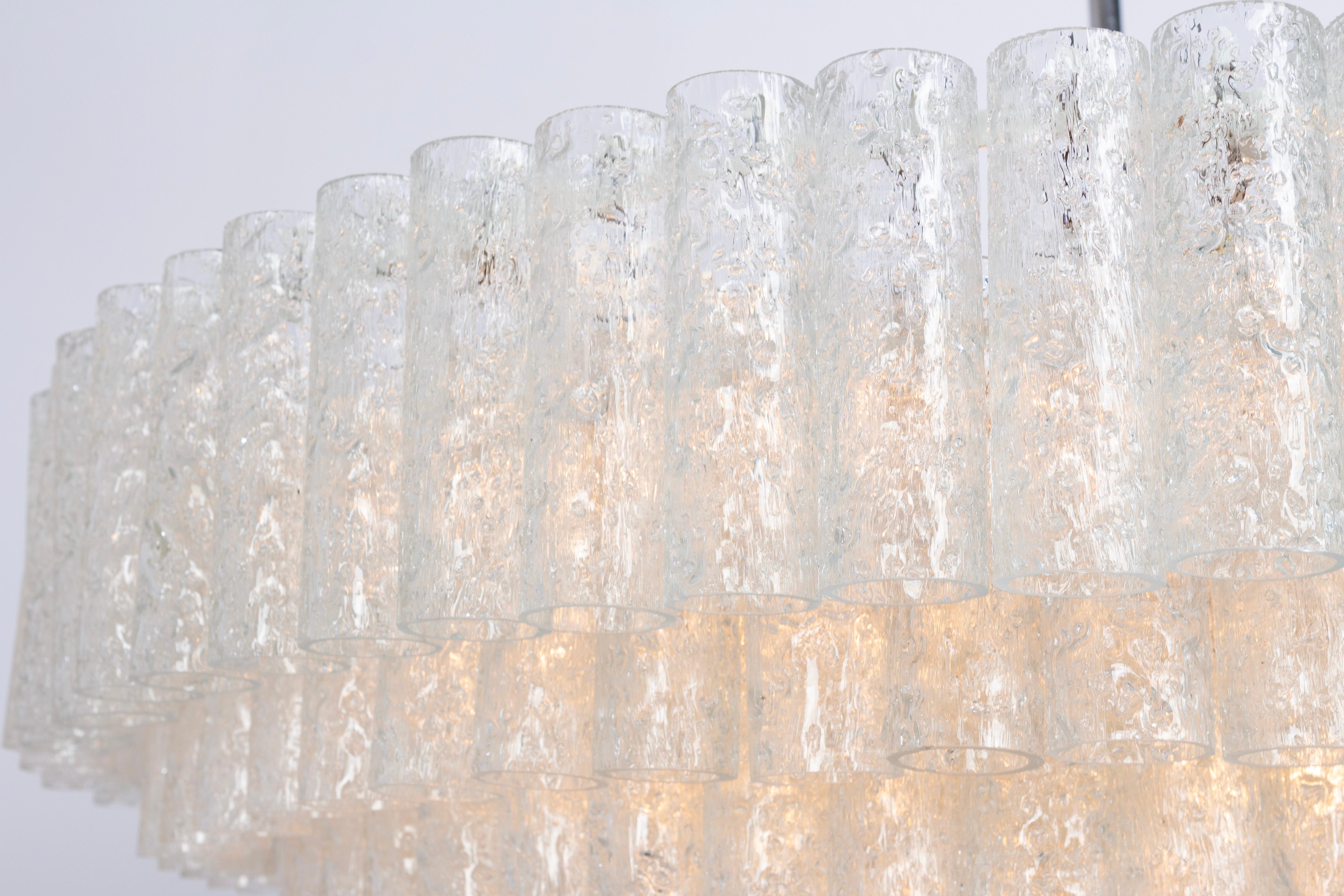 Lampadario extra large a tubi di vetro Doria Ice, Germania, anni '60 in vendita 6