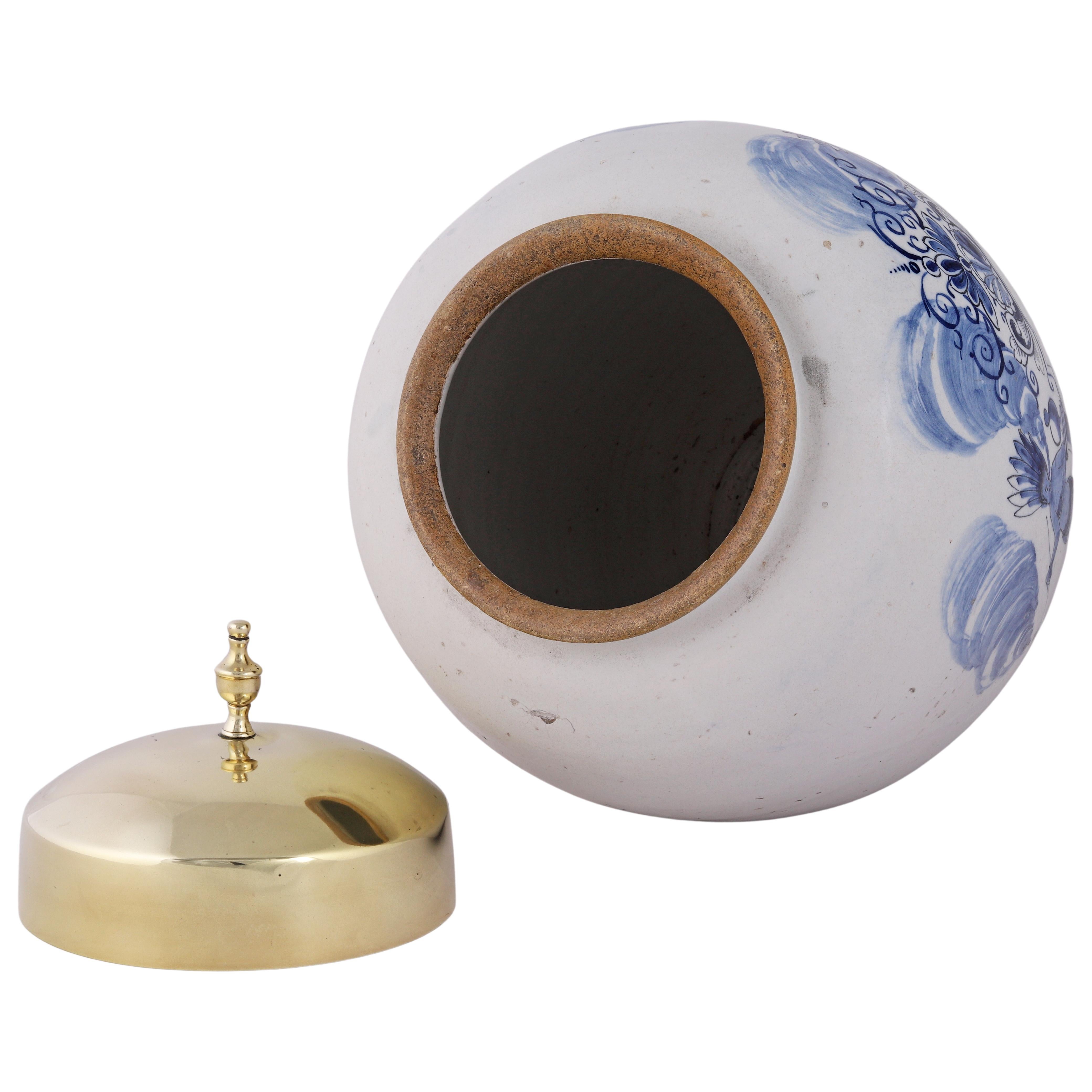Cuit Extra large pot à tabac hollandais de Delft avec couvercle d'origine : Hollandia, 18ème siècle en vente