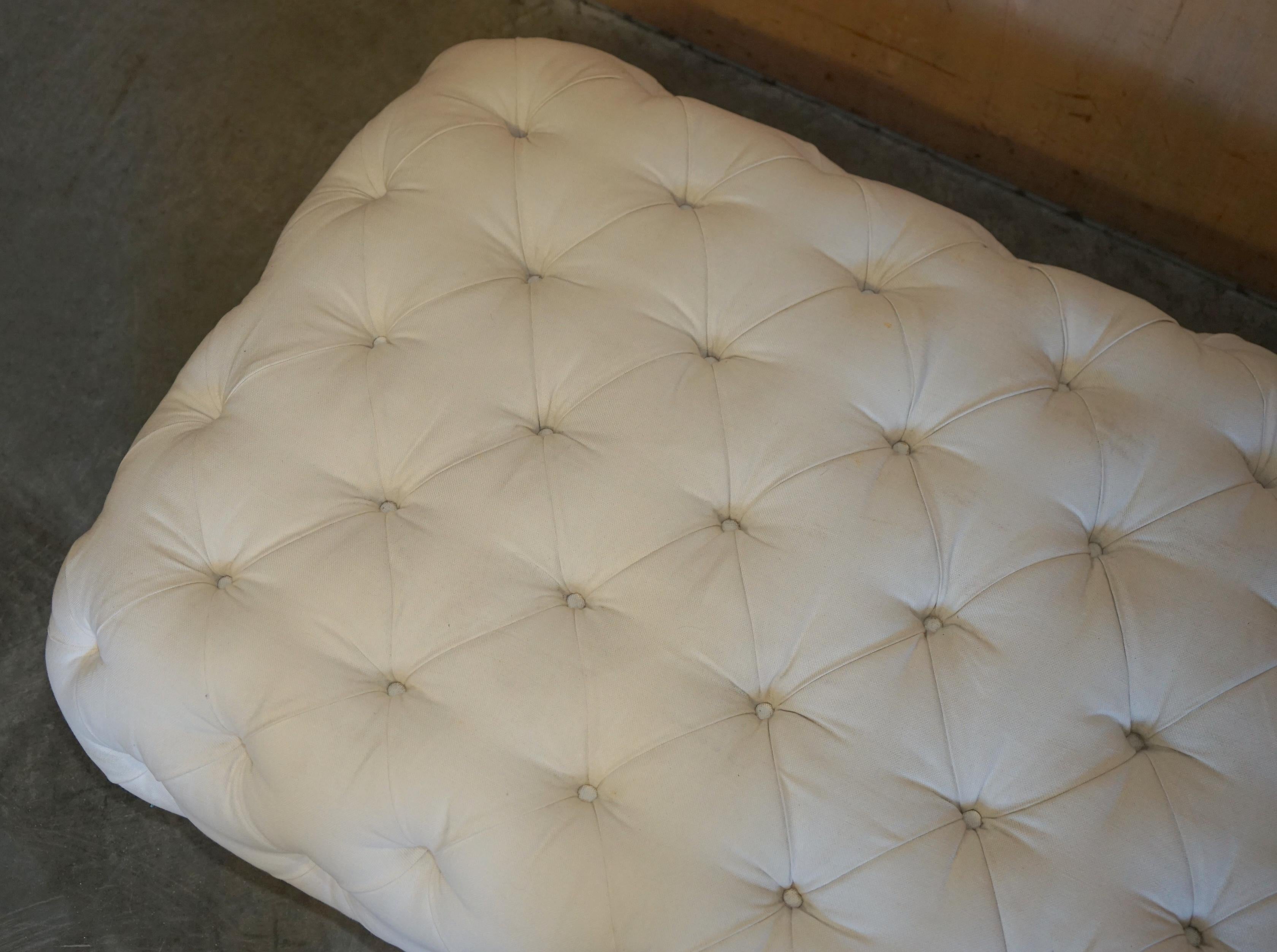 EXTRA LARGE GEORGE SMiTH CHESTERFIELD CHELSEA KNIGHT FOOTSTOOL OTTOMAN In Good Condition For Sale In West Sussex, Pulborough