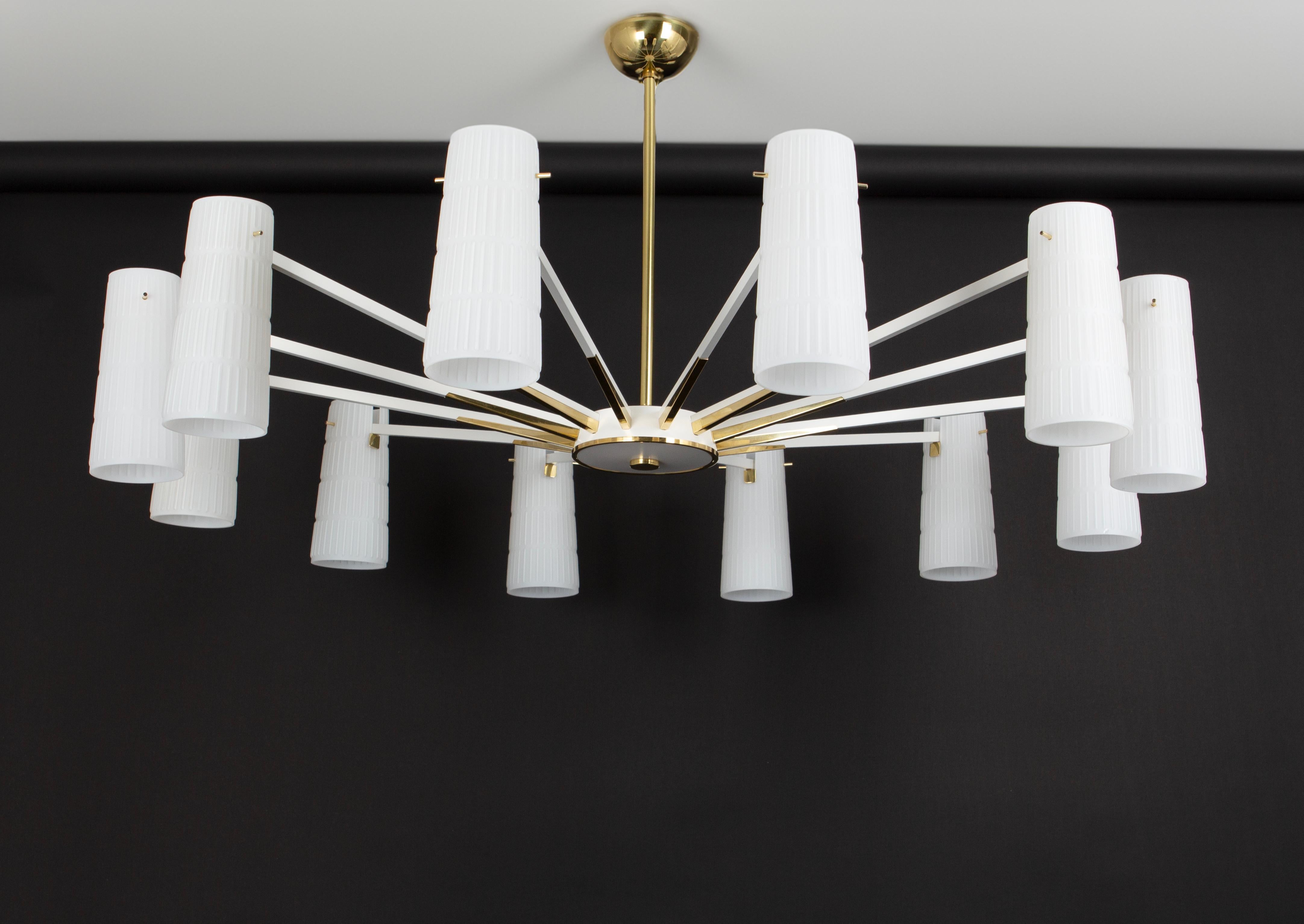 Extra Large Glass Sunburst Chandelier, Stilnovo style, 1950s For Sale 6