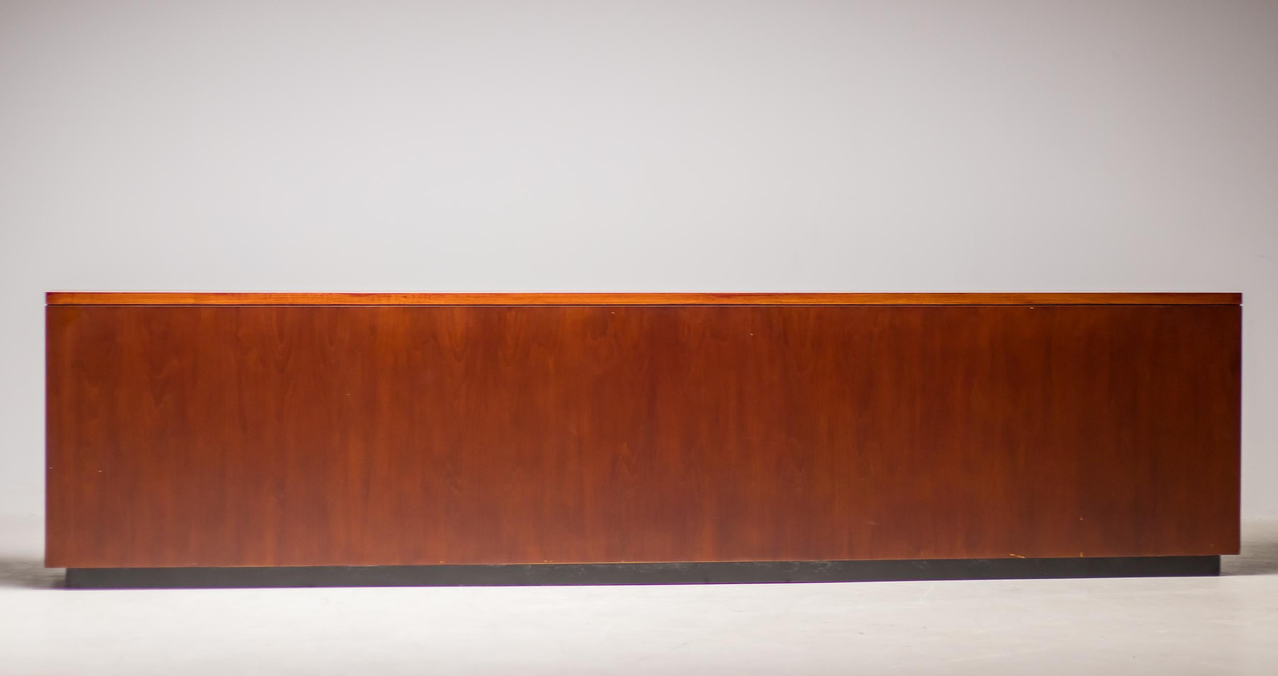Credenza extra-large Gordon Bunshaft di De Coene Frères, anni '60 in vendita 3