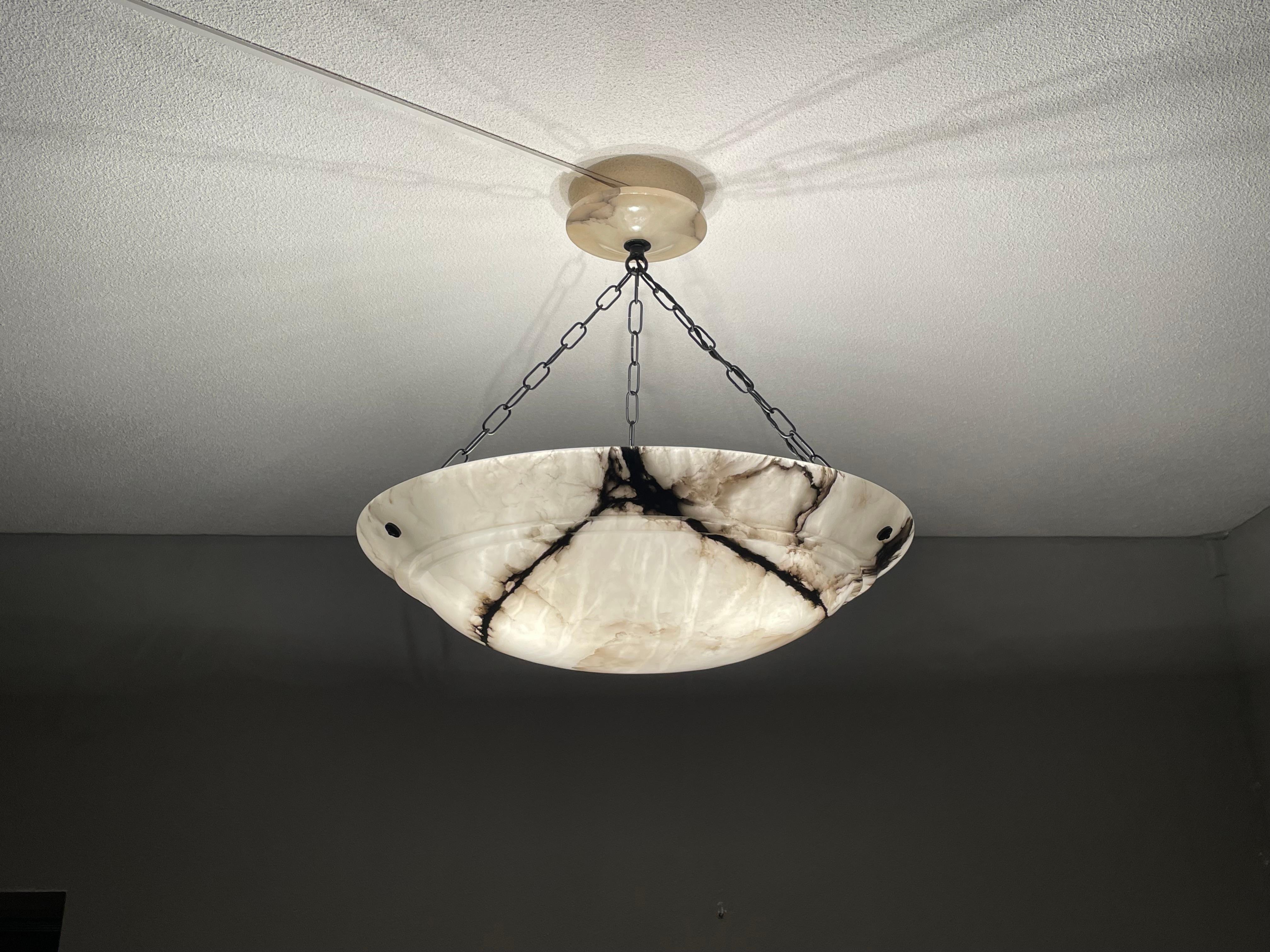Extra Large & Great Looking Antique White & Black Alabaster Pendant /Flush Mount In Excellent Condition In Lisse, NL