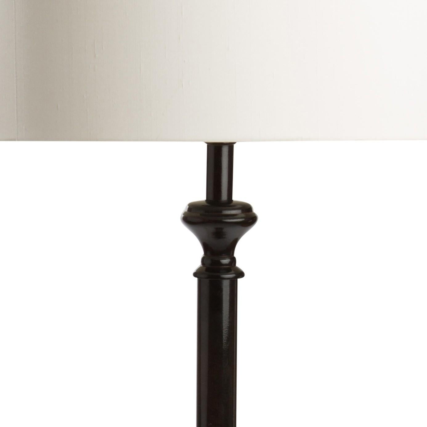 Lampada da tavolo a bastone per candele in ottone extra large realizzata a mano con finitura in bronzo in vendita 3