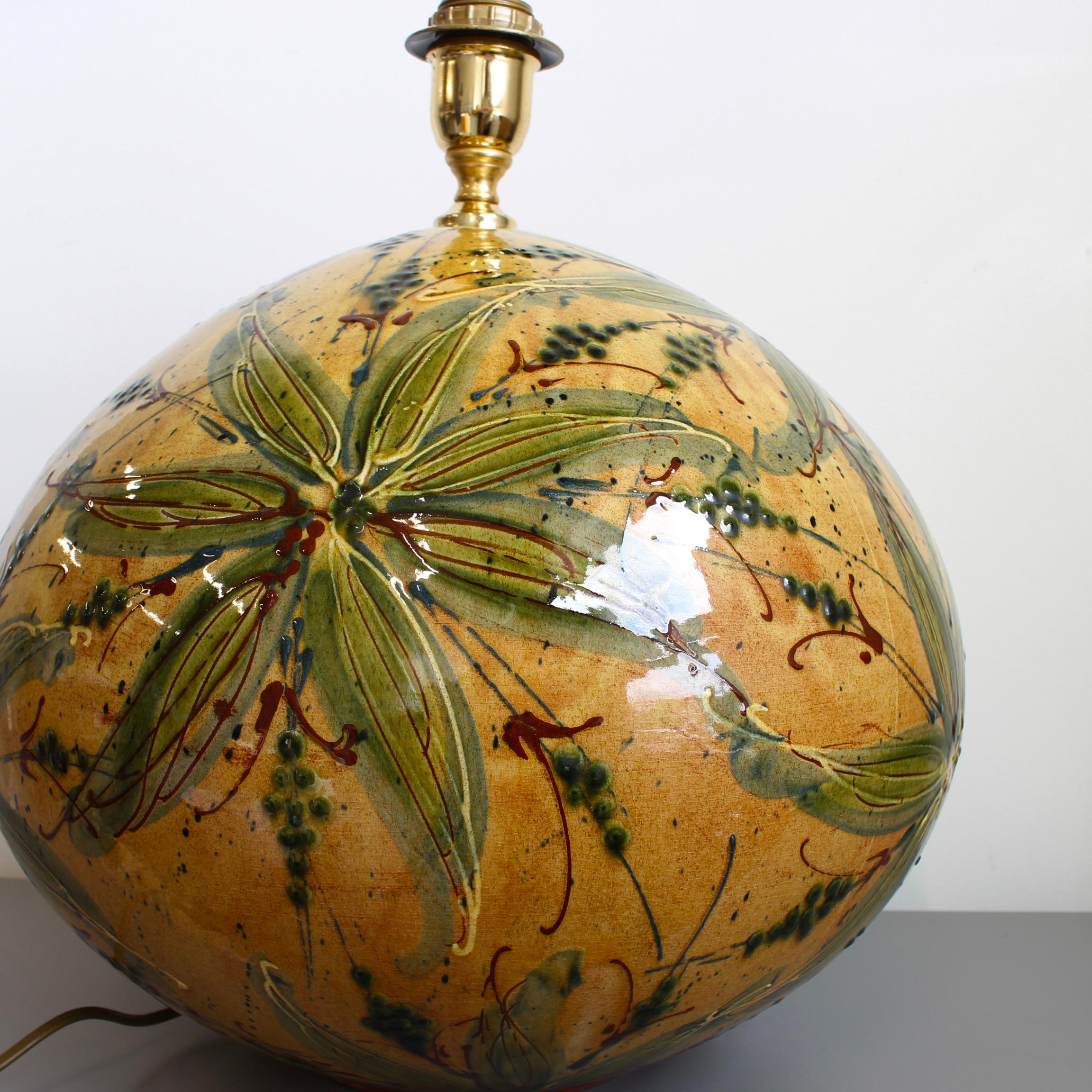 Très grande lampe de table en céramique émaillée à la main (vers 1980) en vente 5