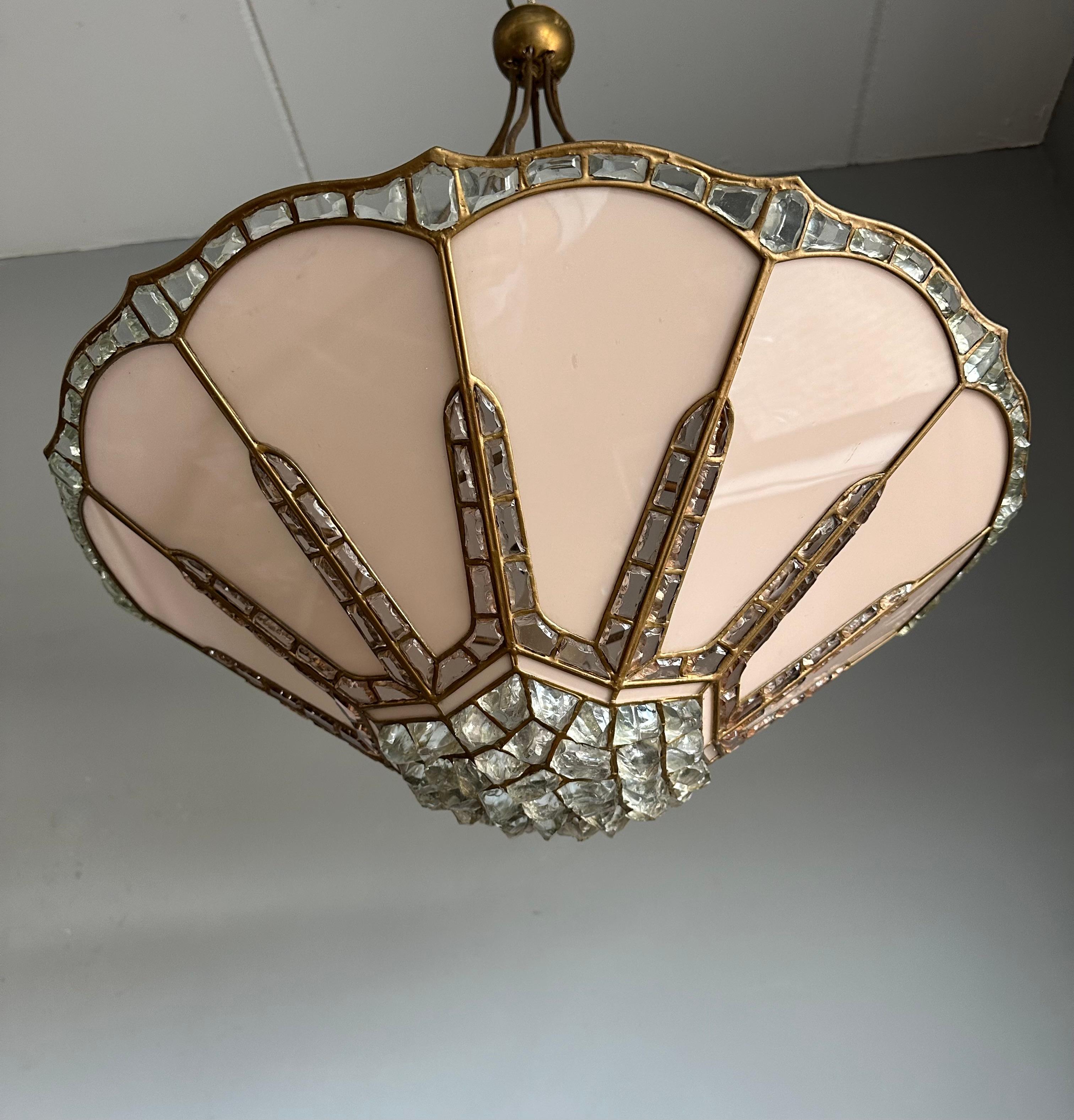 Ciondolo extra large fatto a mano in vetro opalino antico e vetro grosso di design Tiffany in vendita 3
