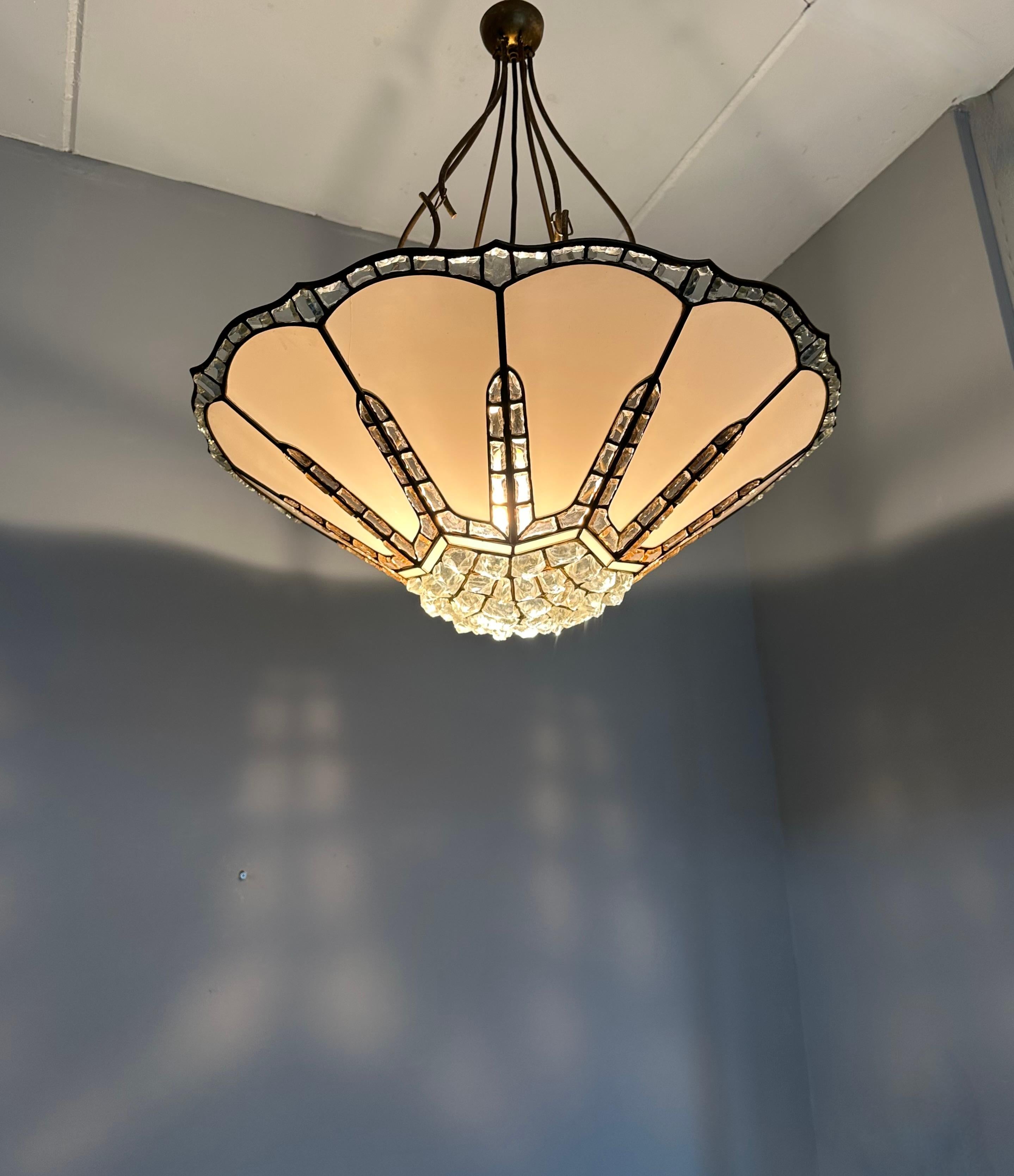 Ciondolo extra large fatto a mano in vetro opalino antico e vetro grosso di design Tiffany in vendita 9
