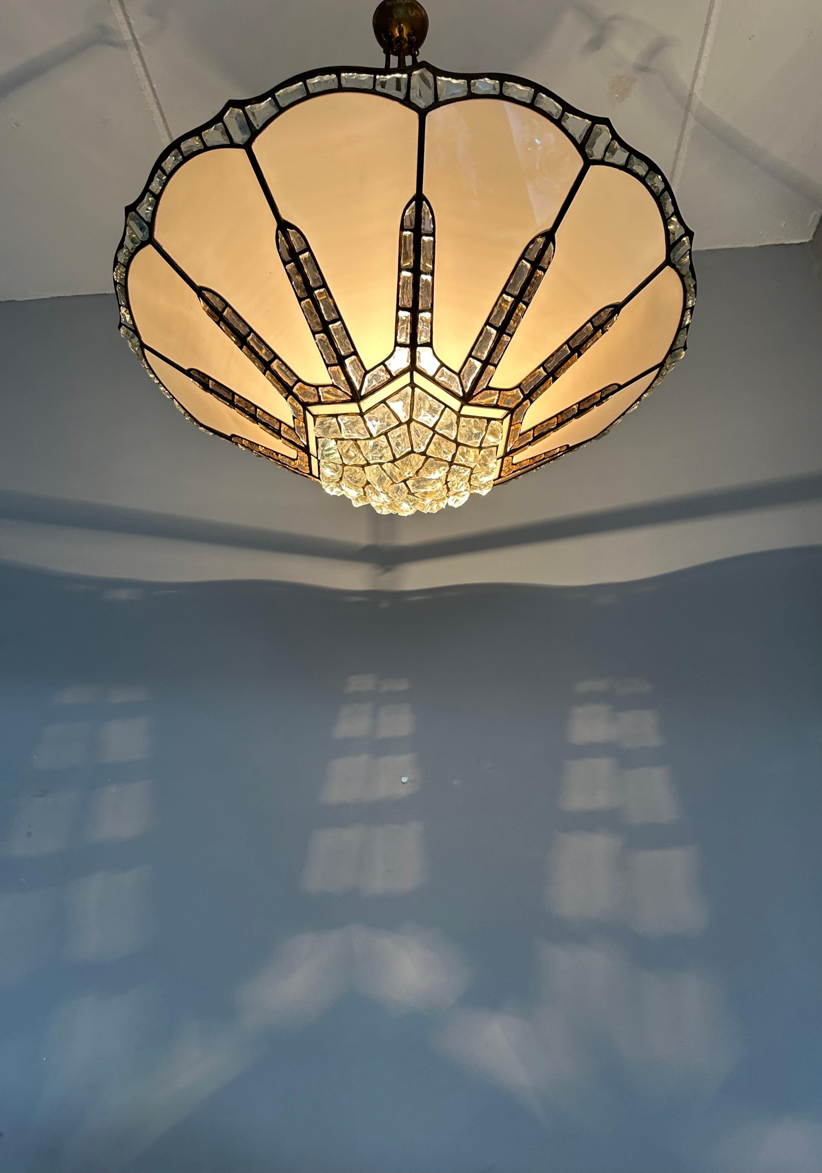Ciondolo extra large fatto a mano in vetro opalino antico e vetro grosso di design Tiffany in vendita 10