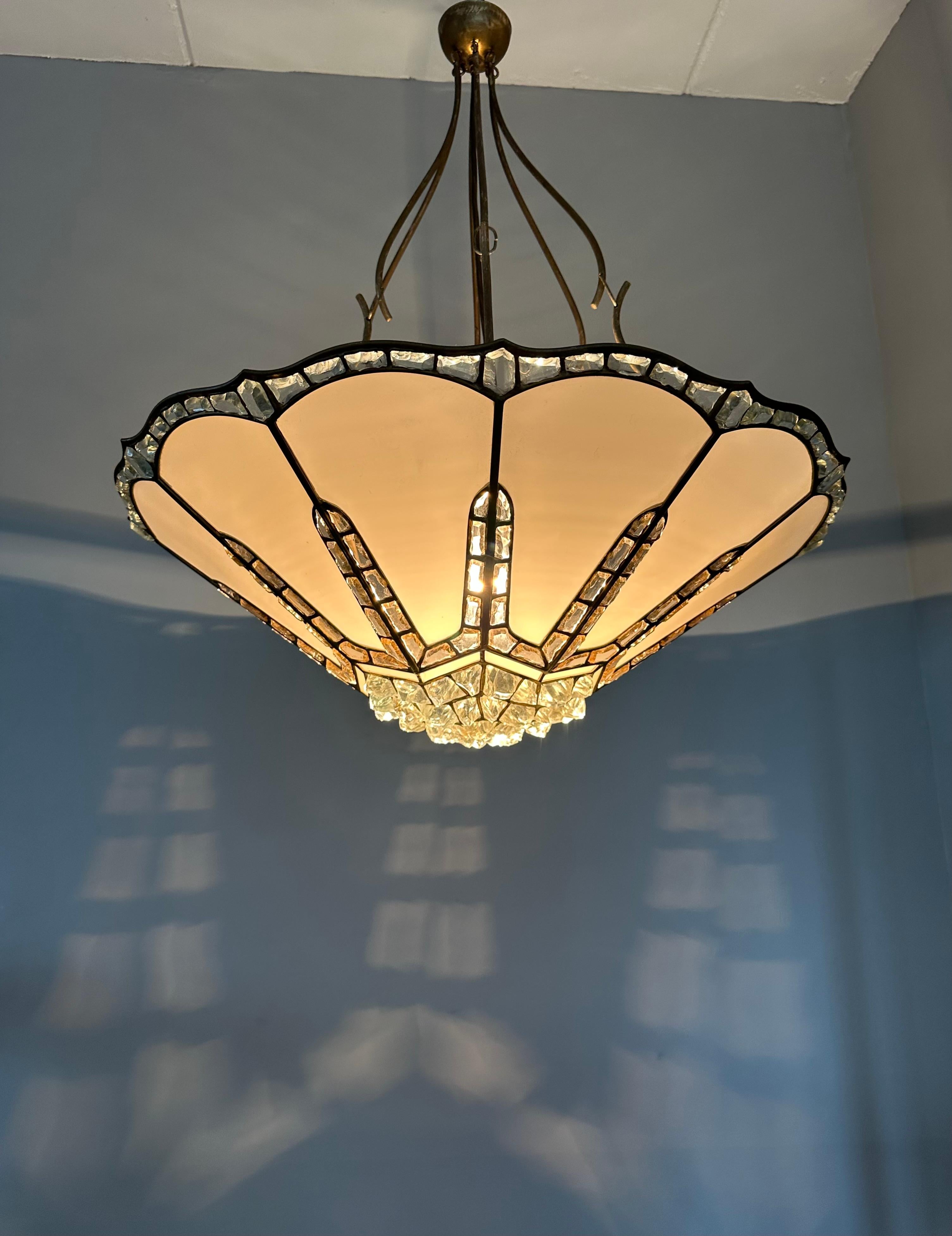 Ciondolo extra large fatto a mano in vetro opalino antico e vetro grosso di design Tiffany in vendita 11