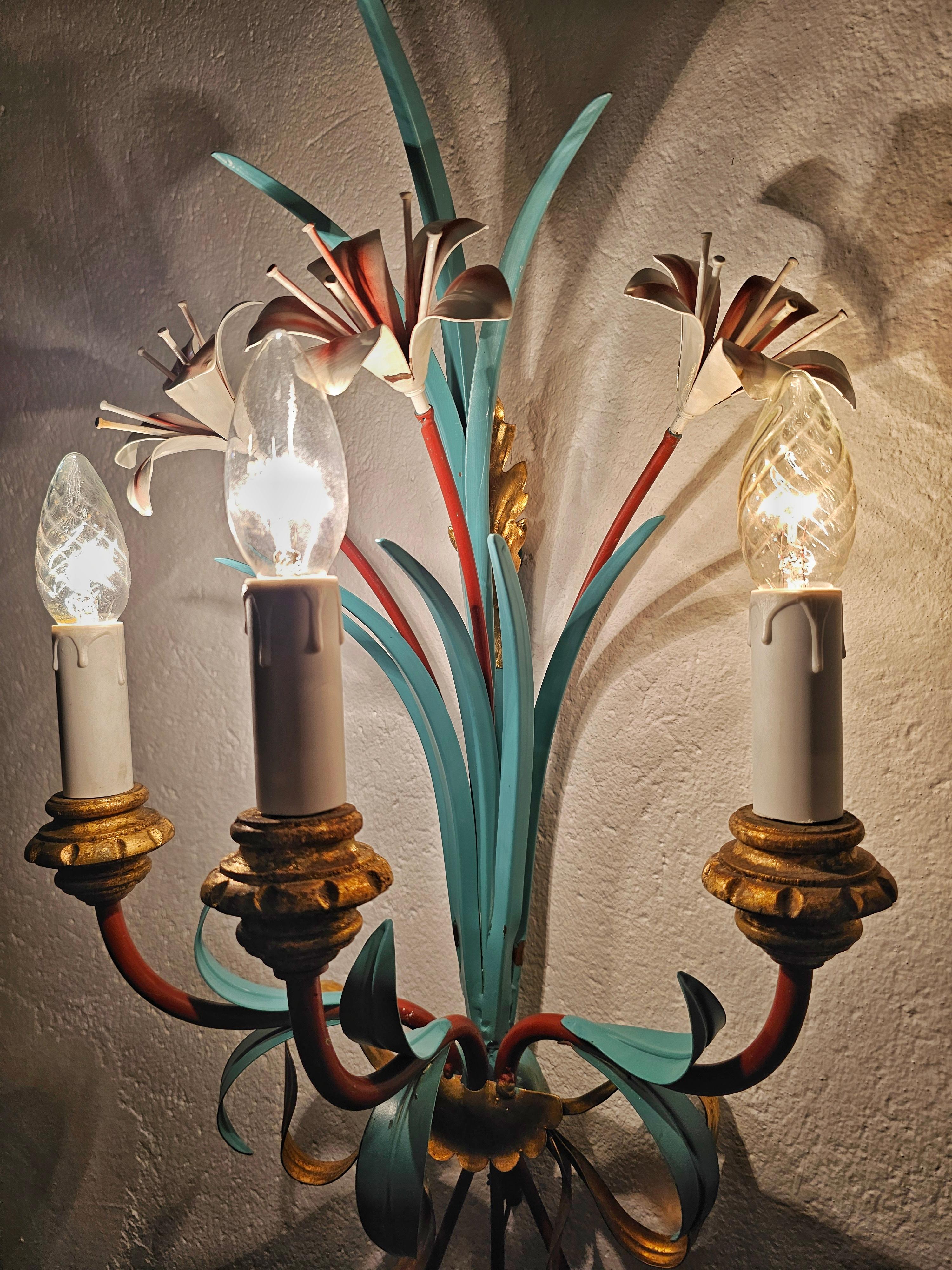 Extra Large Hollywood Regency Tole Sconces with Lilly Flowers, Italy 1960s For Sale 4