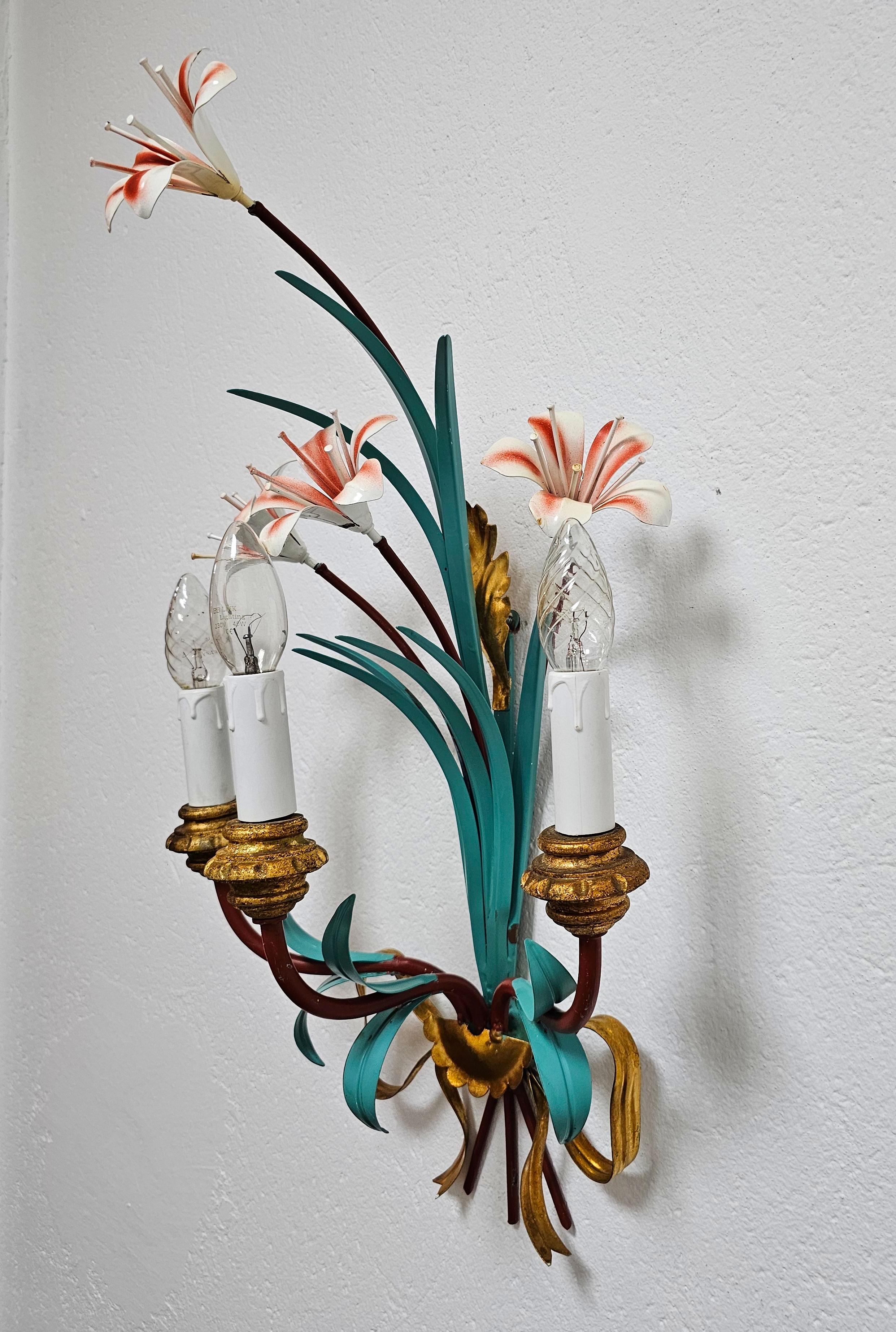 Painted Extra Large Hollywood Regency Tole Sconces with Lilly Flowers, Italy 1960s For Sale