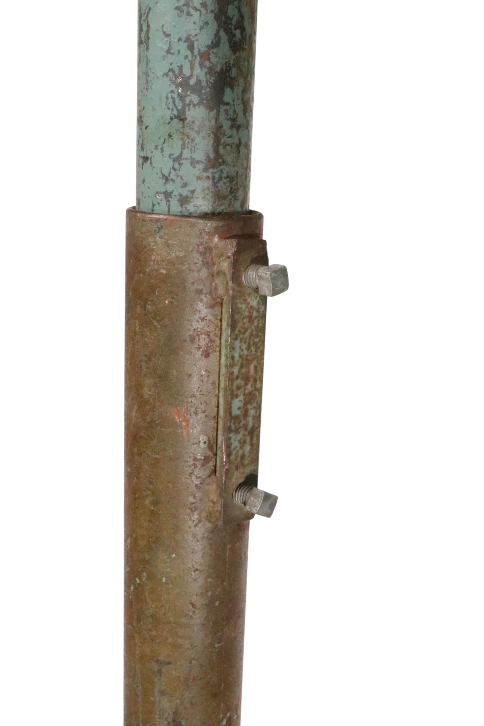 Anello rotante industriale extra large  Stendibiancheria ad albero per cappotti in vendita 1