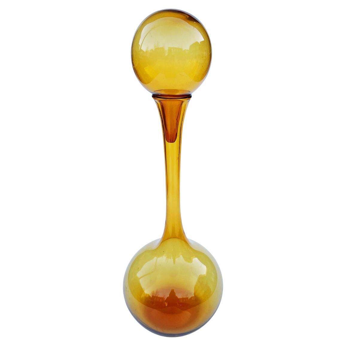 Très grand vase ou carafe italien en verre d'art ambré soufflé à la main Empoli ou Blenko en vente