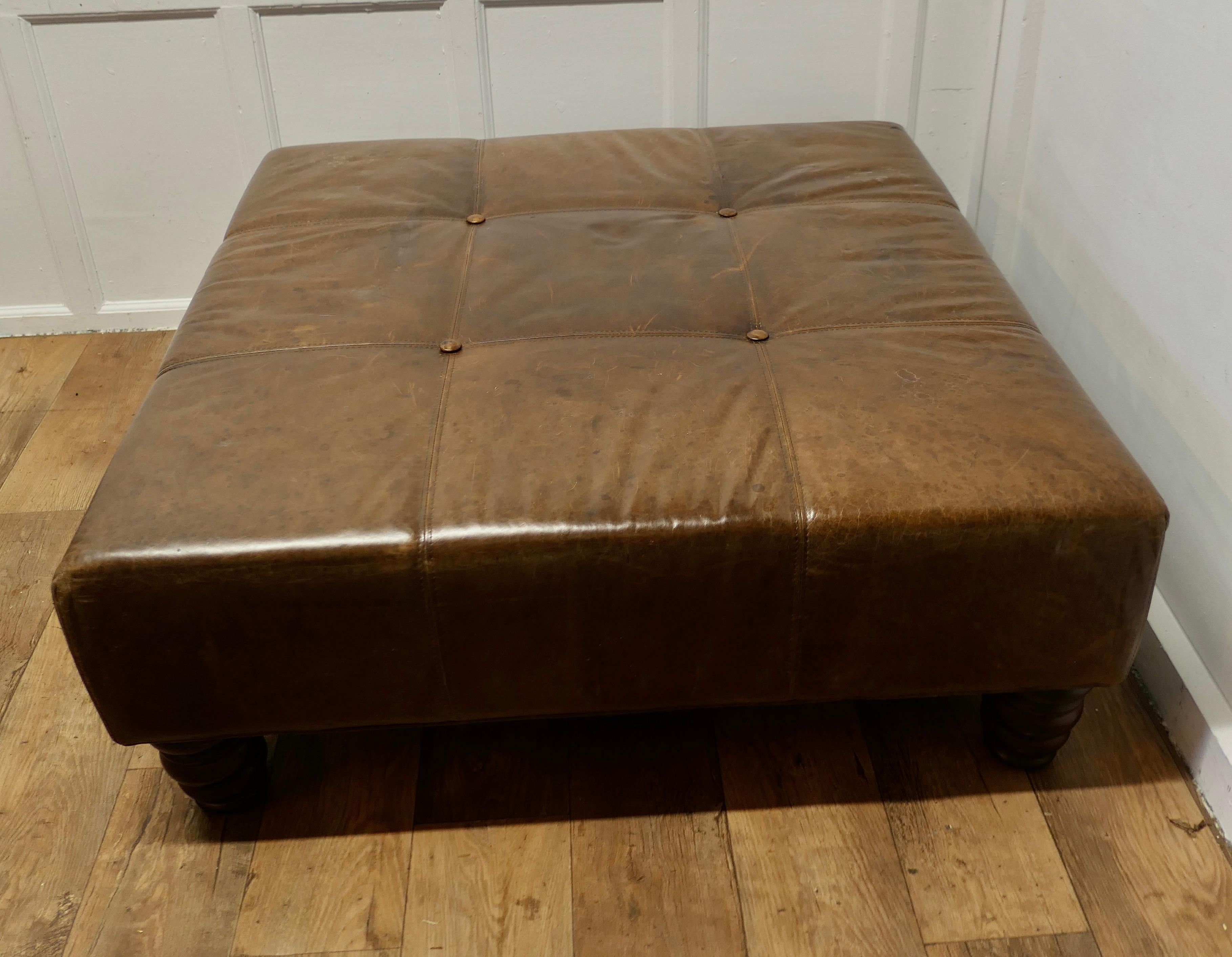 Extra Large Leather Chesterfield Ottoman Seat or Centre Coffee Table   This is a For Sale 4
