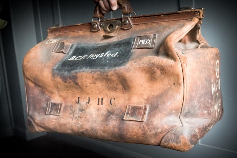 Large German Leather Gladstone Bag 