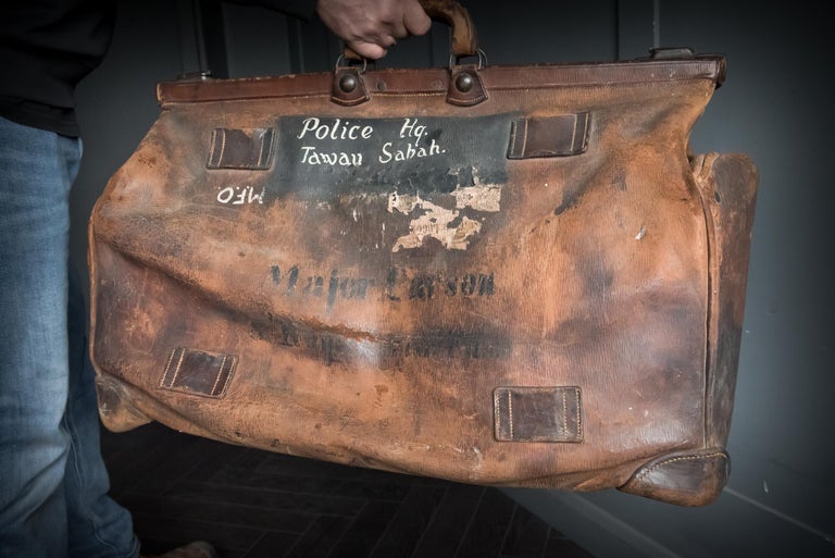 Leather Luggage: A Large Gladstone Bag, 976101