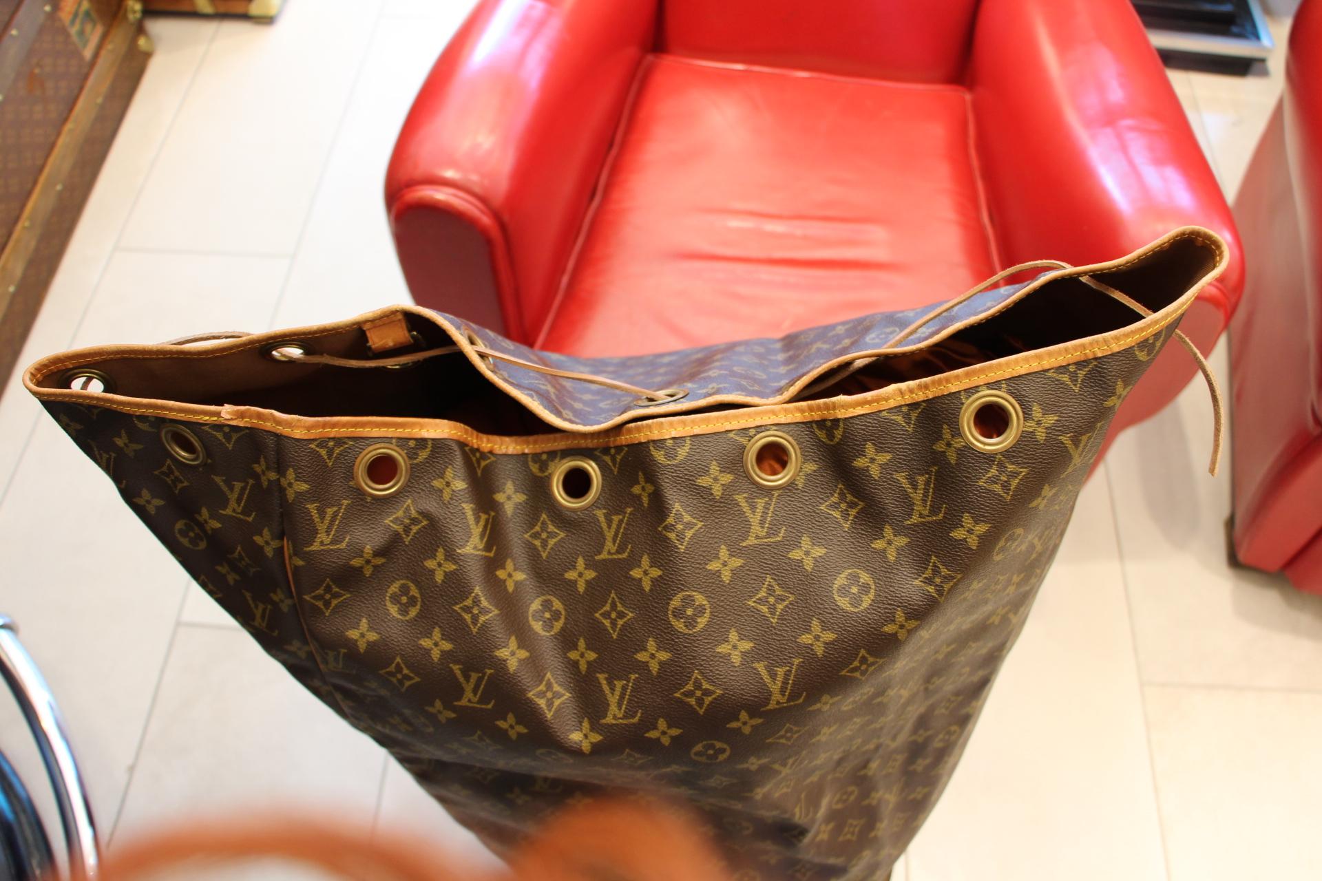 Extra Large Louis Vuitton Marin Bag Louis Vuitton Bag, Louis Vuitton Duffle Bag For Sale 4