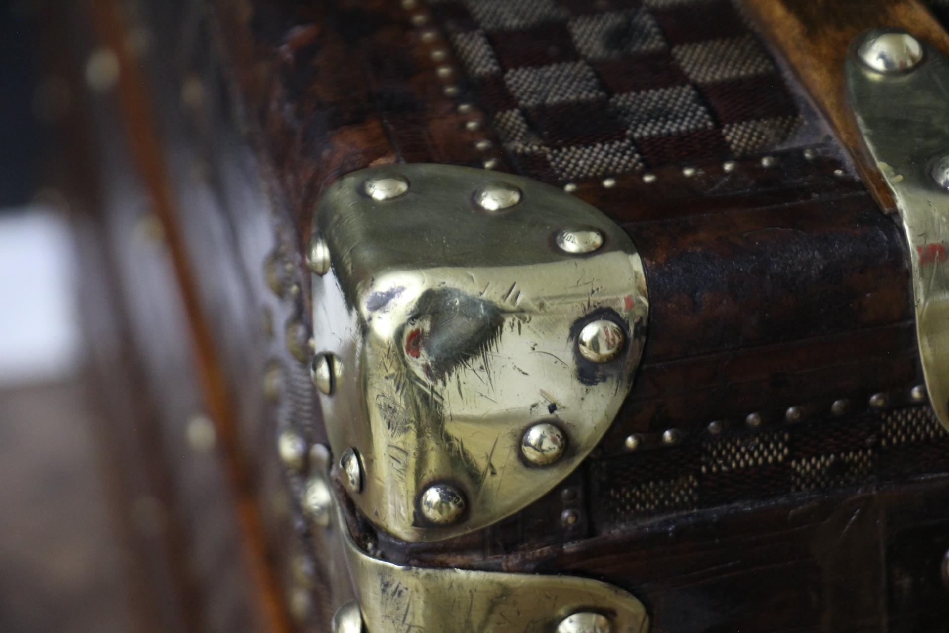 Extra Large Louis Vuitton Steamer Trunk, High Vuitton Trunk in Checkers Canvas For Sale 8