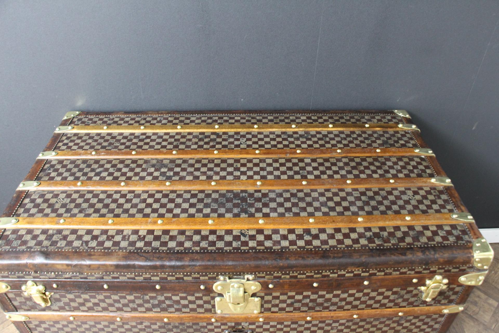 Extra Large Louis Vuitton Steamer Trunk, High Vuitton Trunk in Checkers Canvas For Sale 10