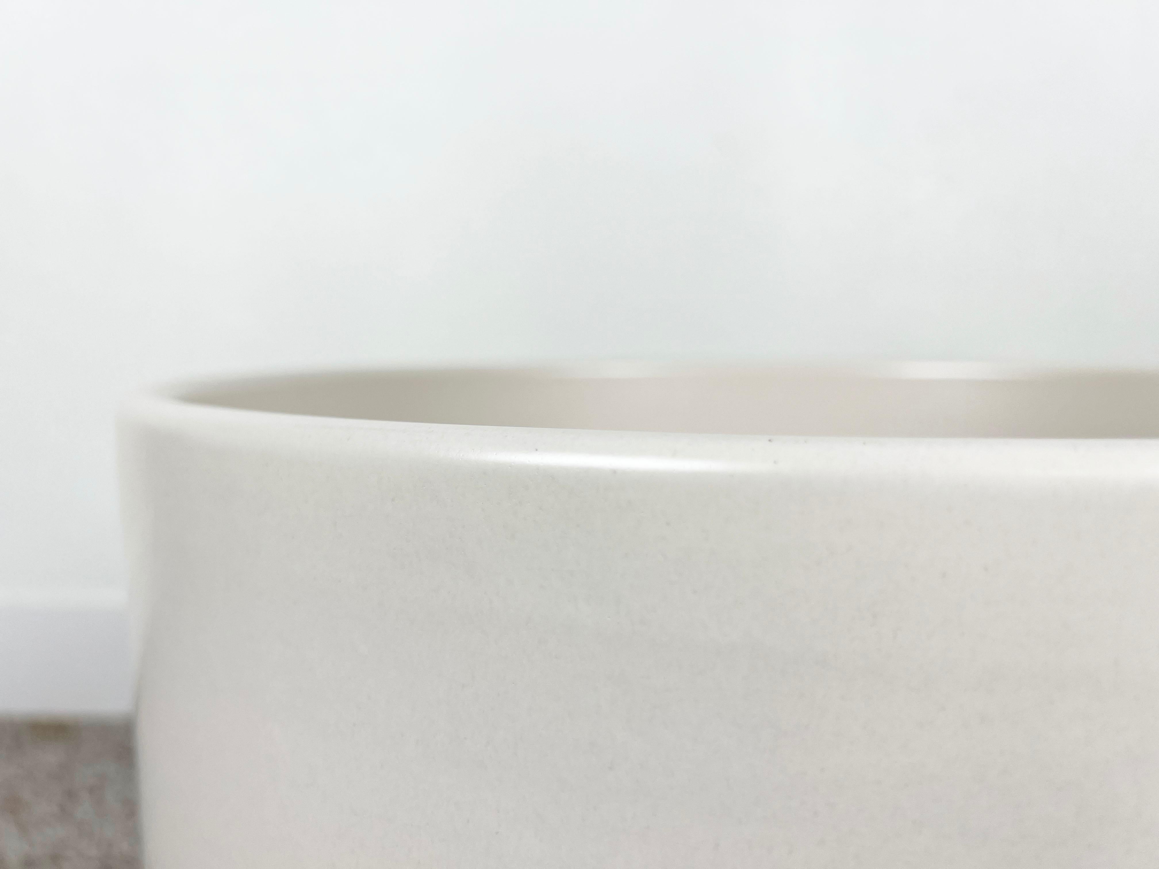 Extra Large Matte White Planter by Gainey Ceramics In Excellent Condition In Fort Lauderdale, FL