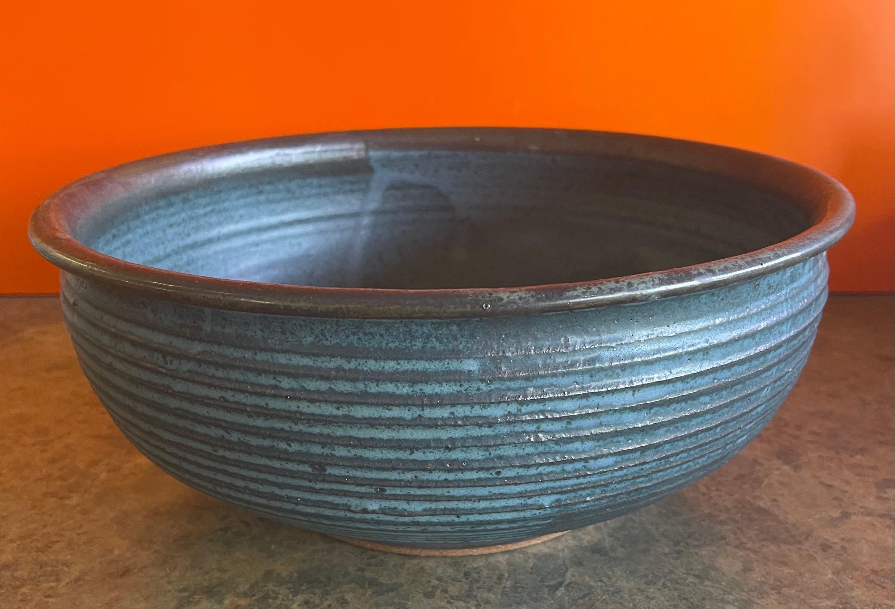 Mid-Century Modern Extra Large Mesa Blue Stoneware Studio Pottery Bowl by William Wyman