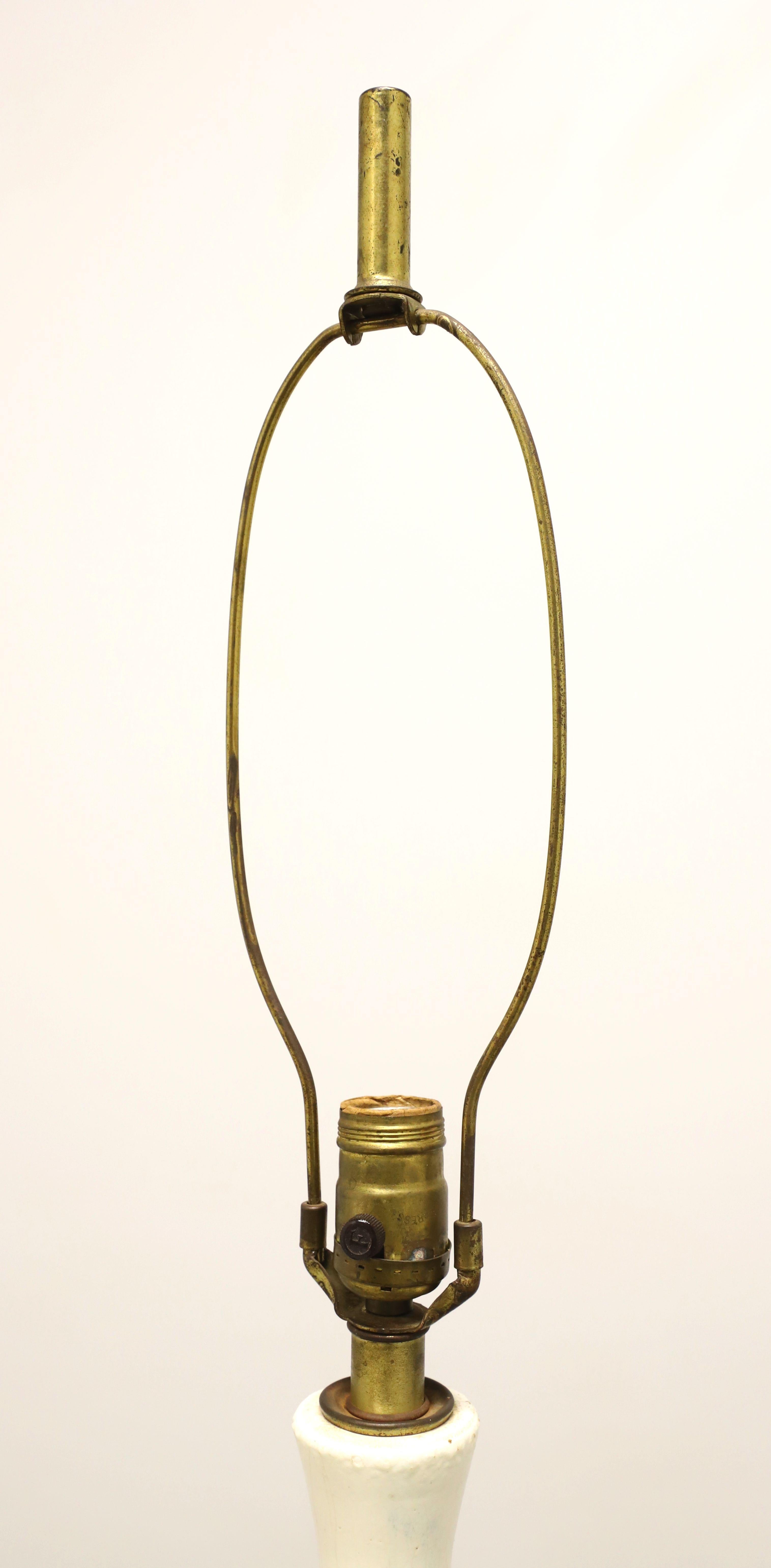 Extra Large Mid 20th Century Modern Pottery Lamp In Good Condition For Sale In Charlotte, NC