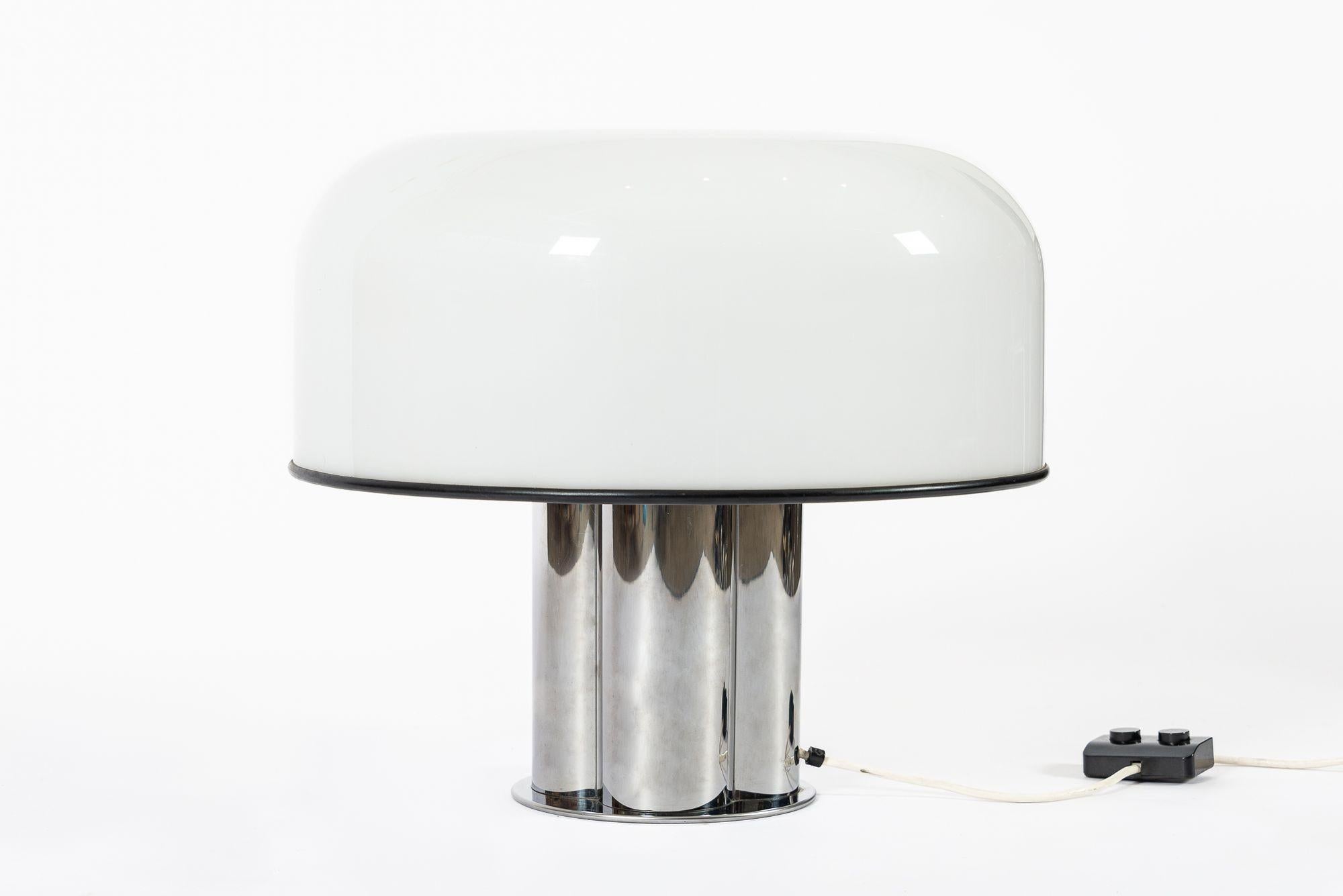 Très grande lampe de table italienne du milieu du siècle, blanche et chromée, par iGuzzini en vente 5