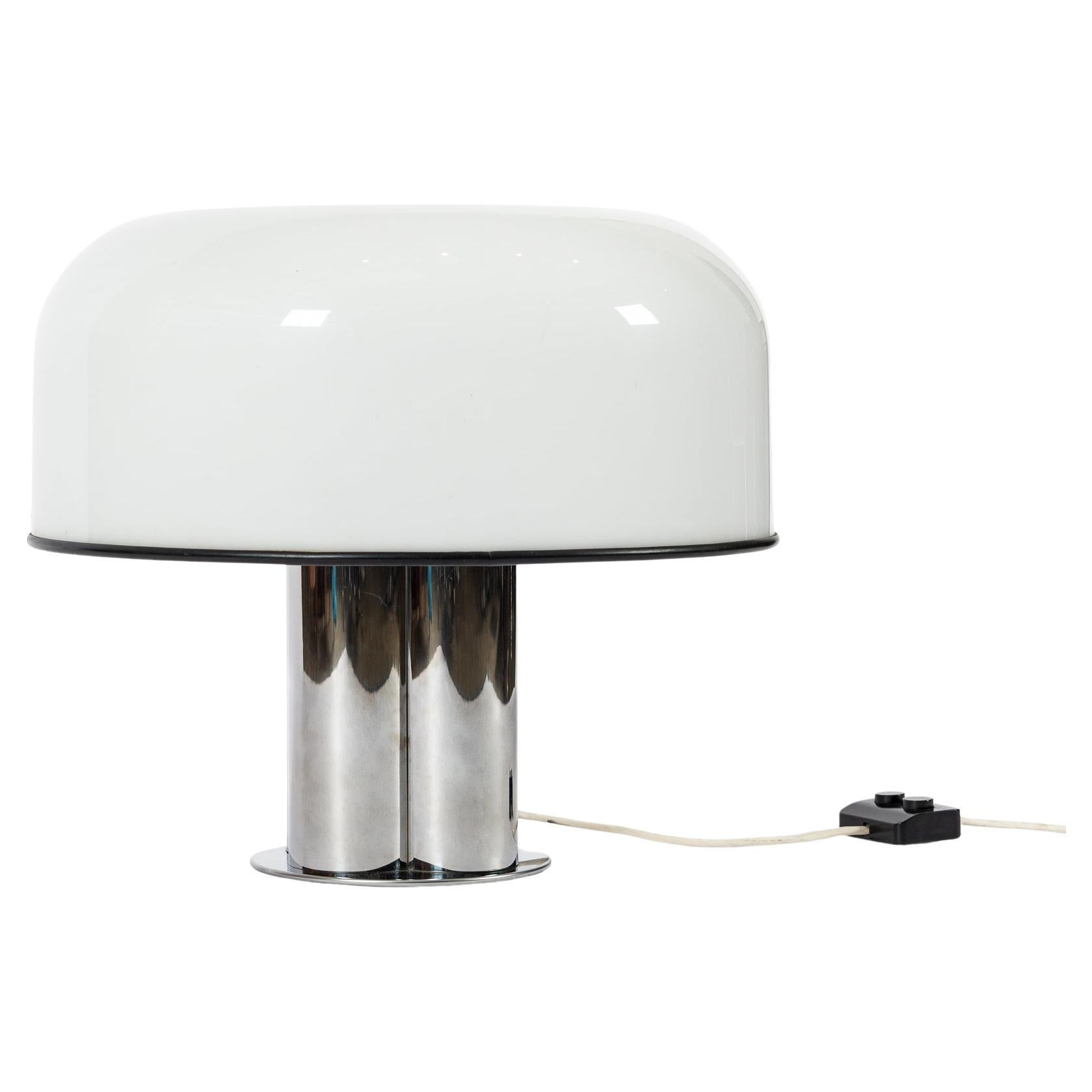 Très grande lampe de table italienne du milieu du siècle, blanche et chromée, par iGuzzini en vente